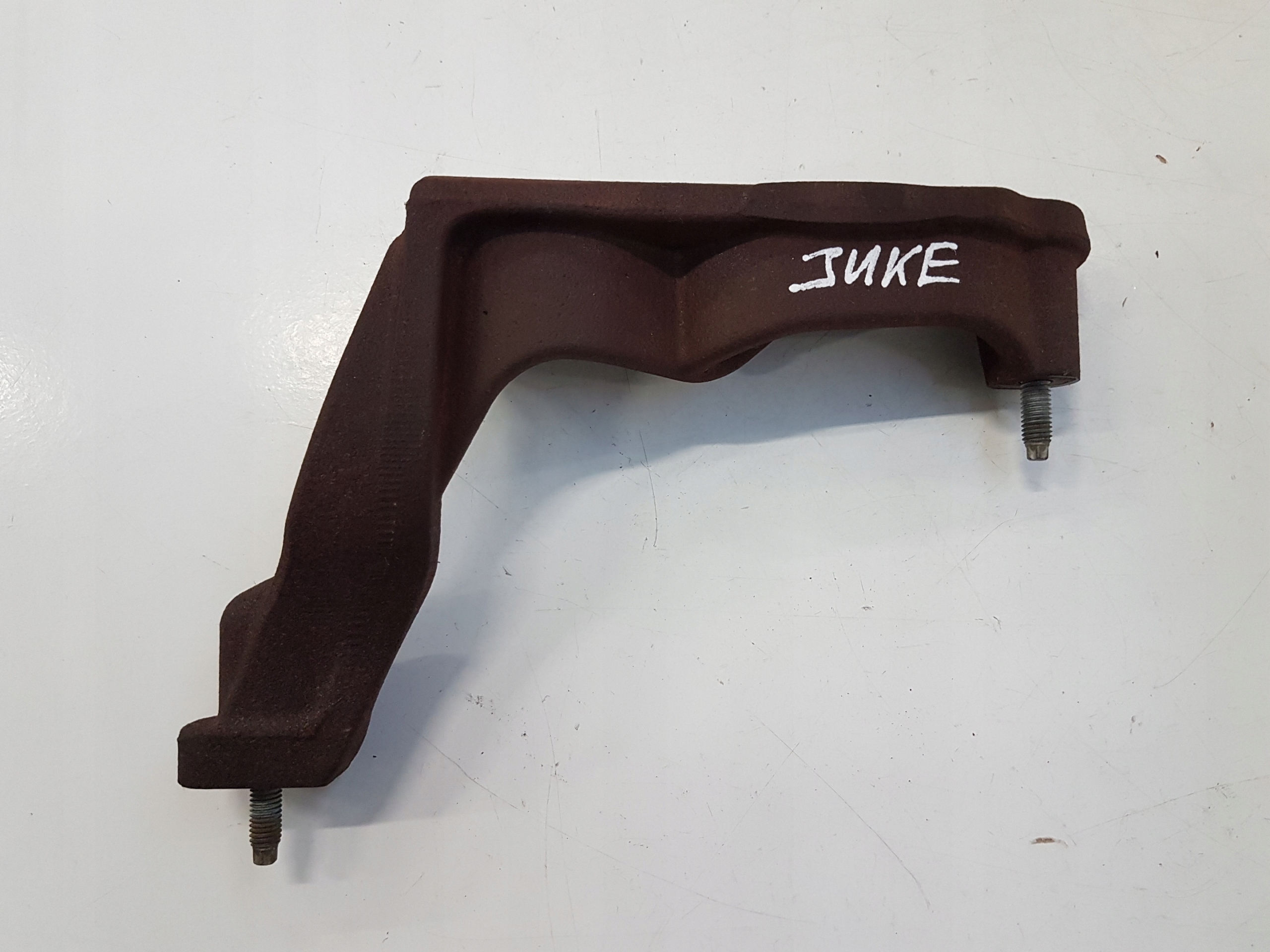 208172711R - Кріплення каталітичного нейтралізатора NISSAN Juke II F16 1.0 19-