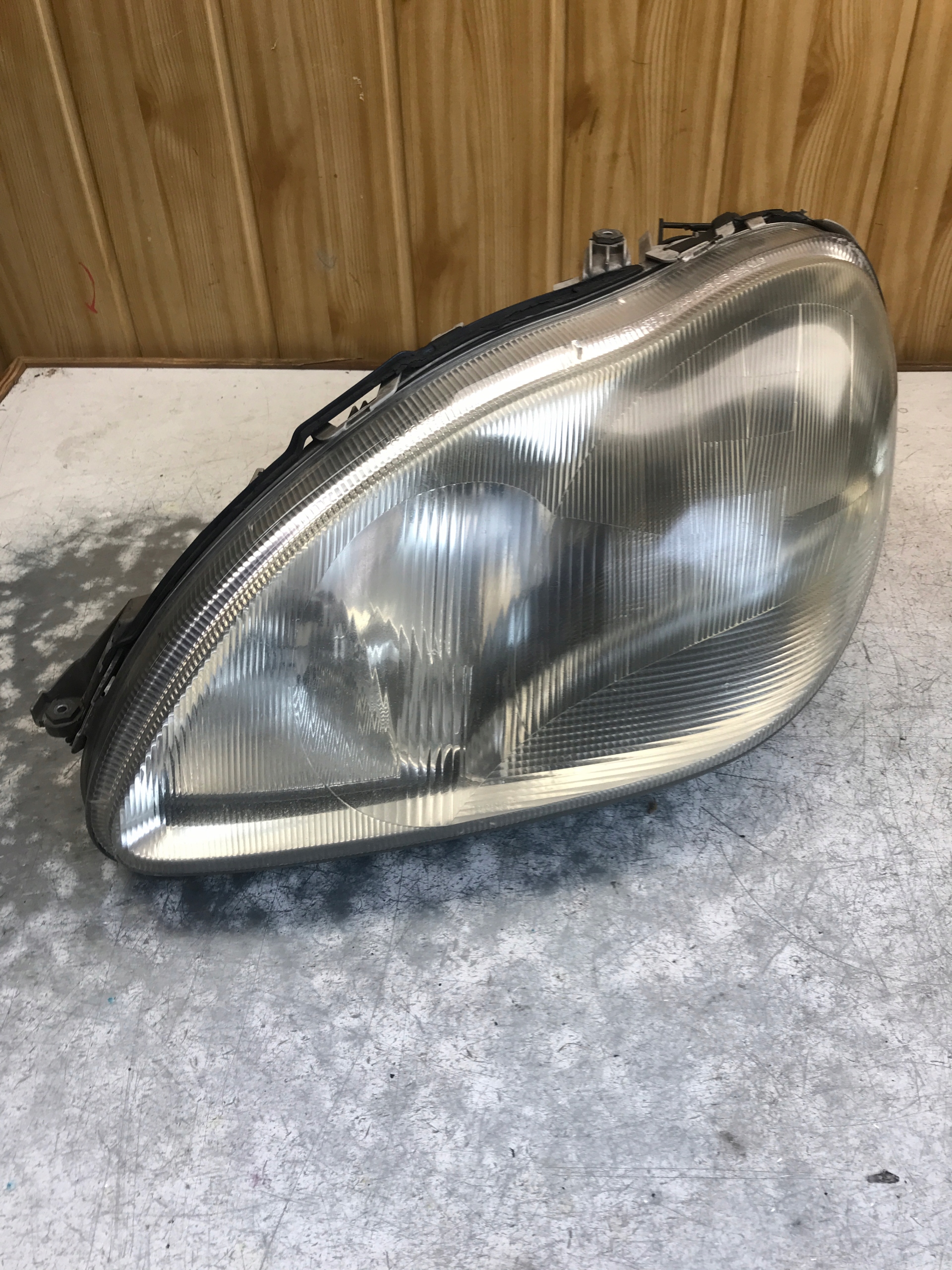 light left front XENON MERCEDES W220 A2208200761
