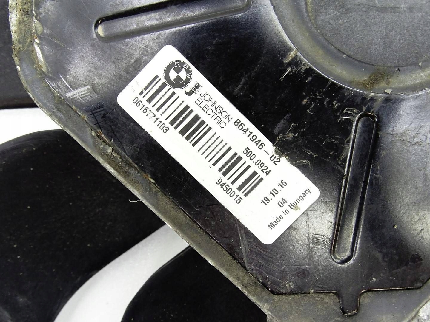 ventilátor chladiče BMW F30 8641946