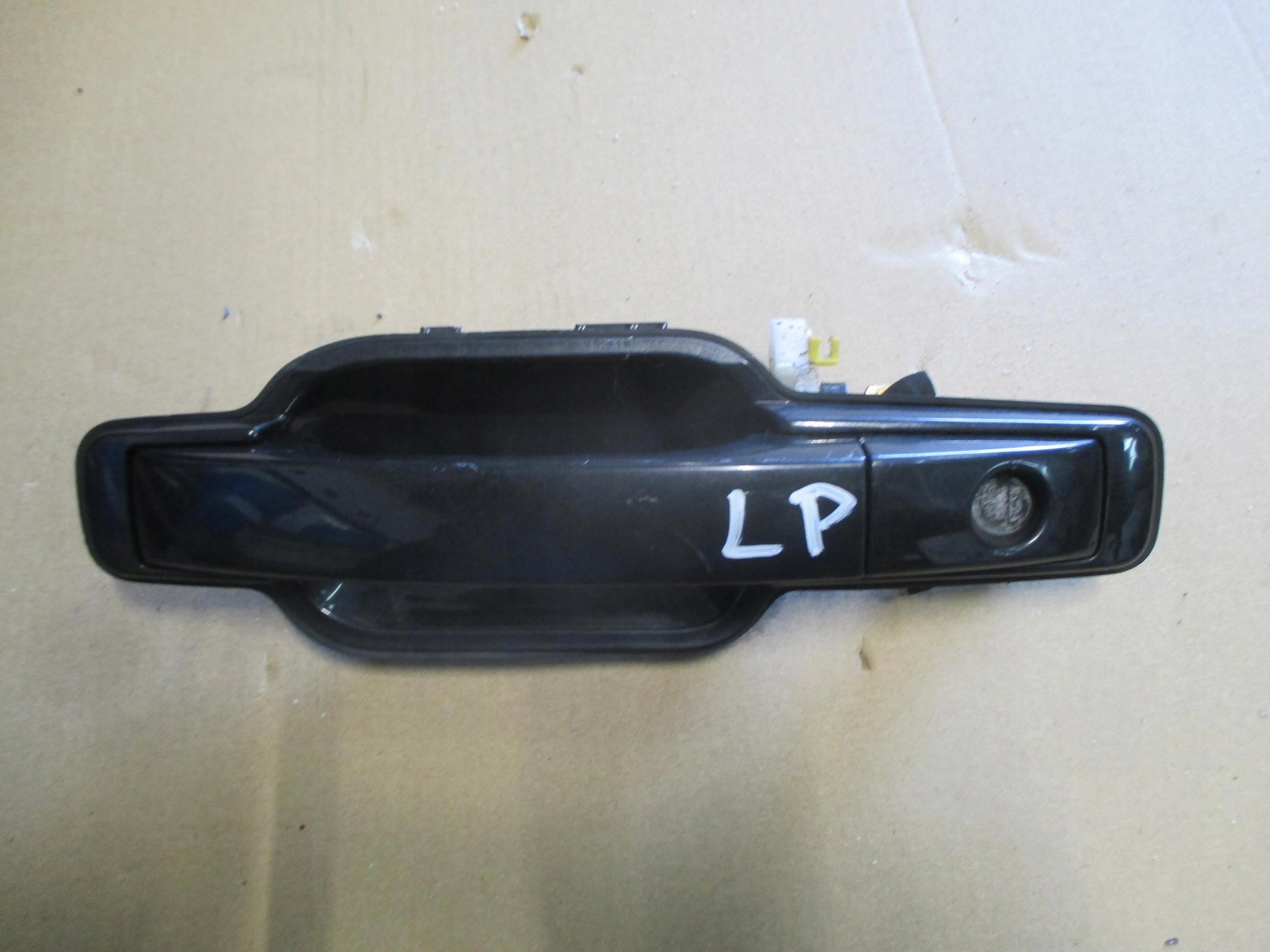 SSANGYONG KYRON 05-14 KLAMKA Z DRZWI LEWY PRZÓD