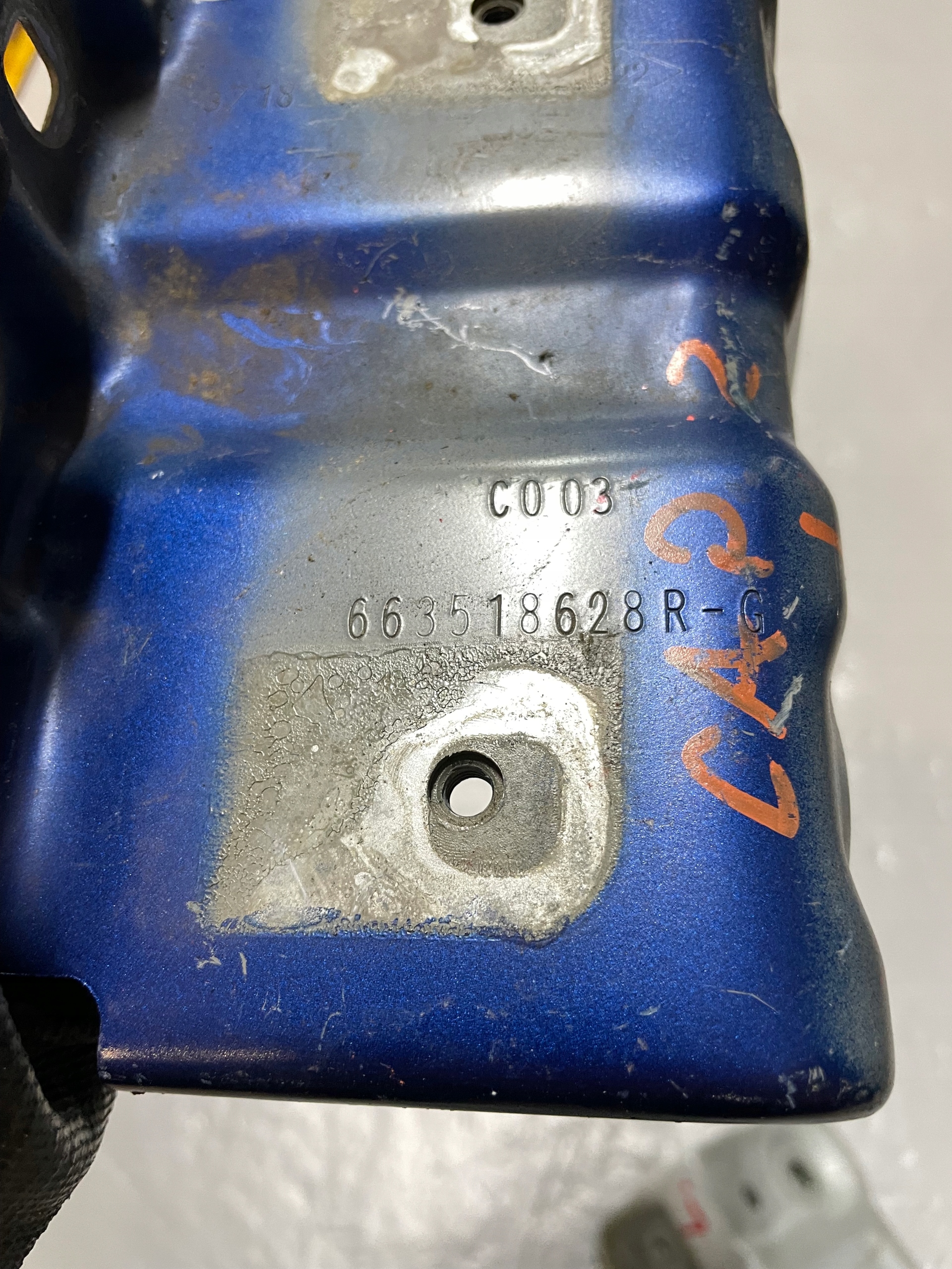 RENAULT CAPTUR II GAUCHE SUPPORT PLAQUE AILE SUPPORT