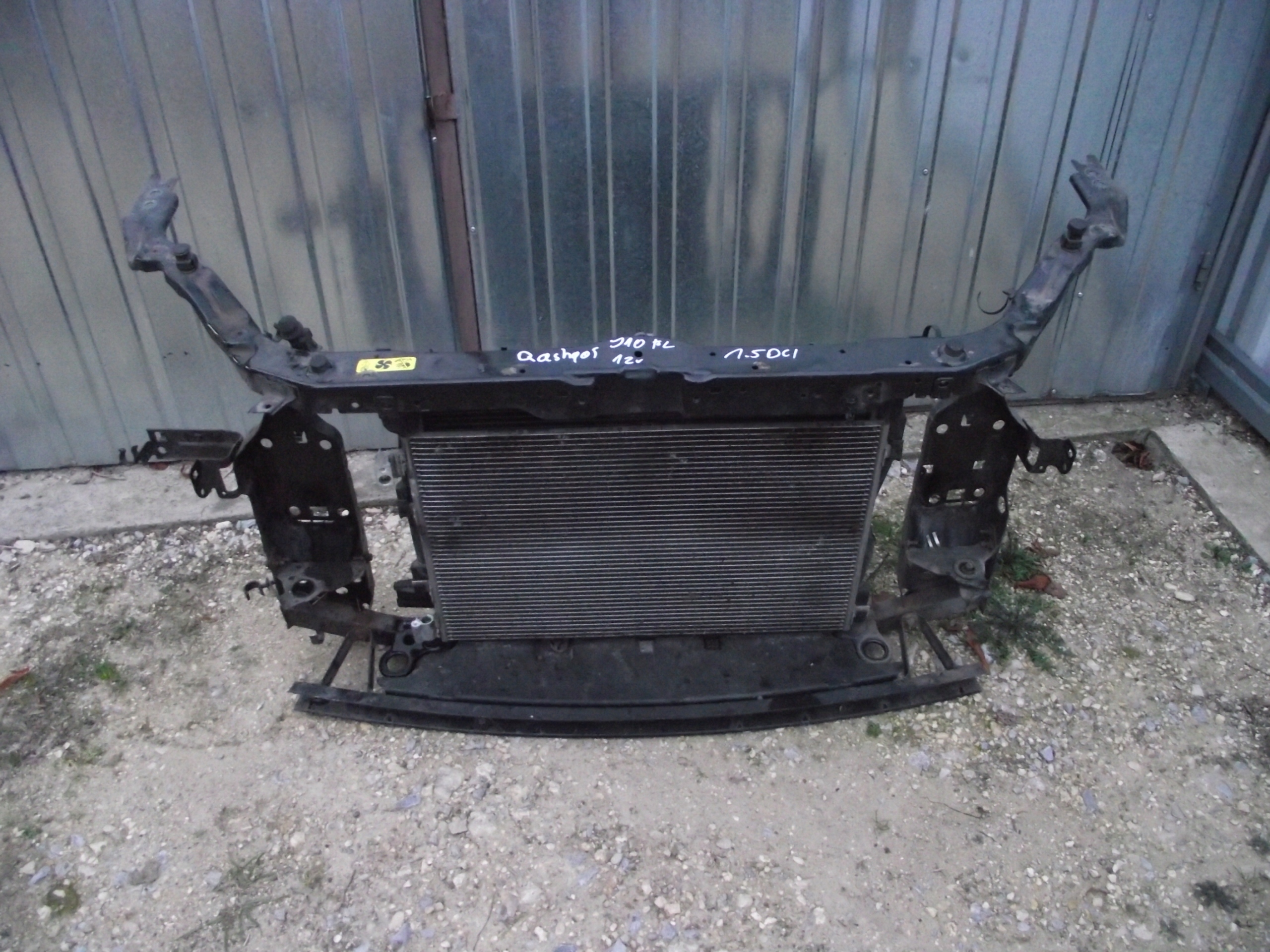 PAS PRZEDNI CHŁODNICE QASHQAI J10 LIFT 12R 1.5DCI