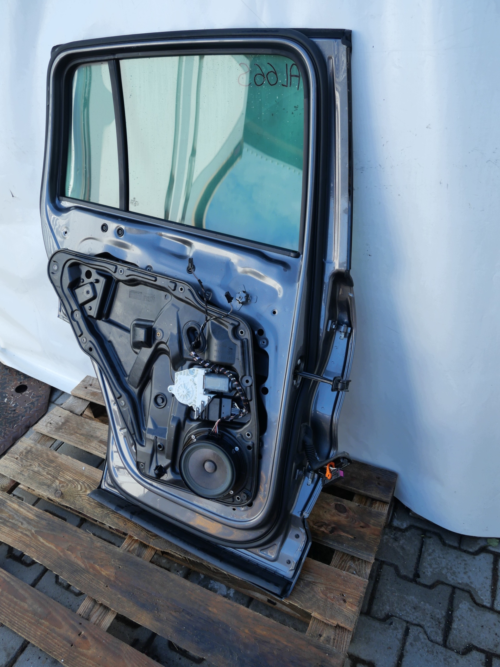 ajtó bal hátsó VW TIGUAN