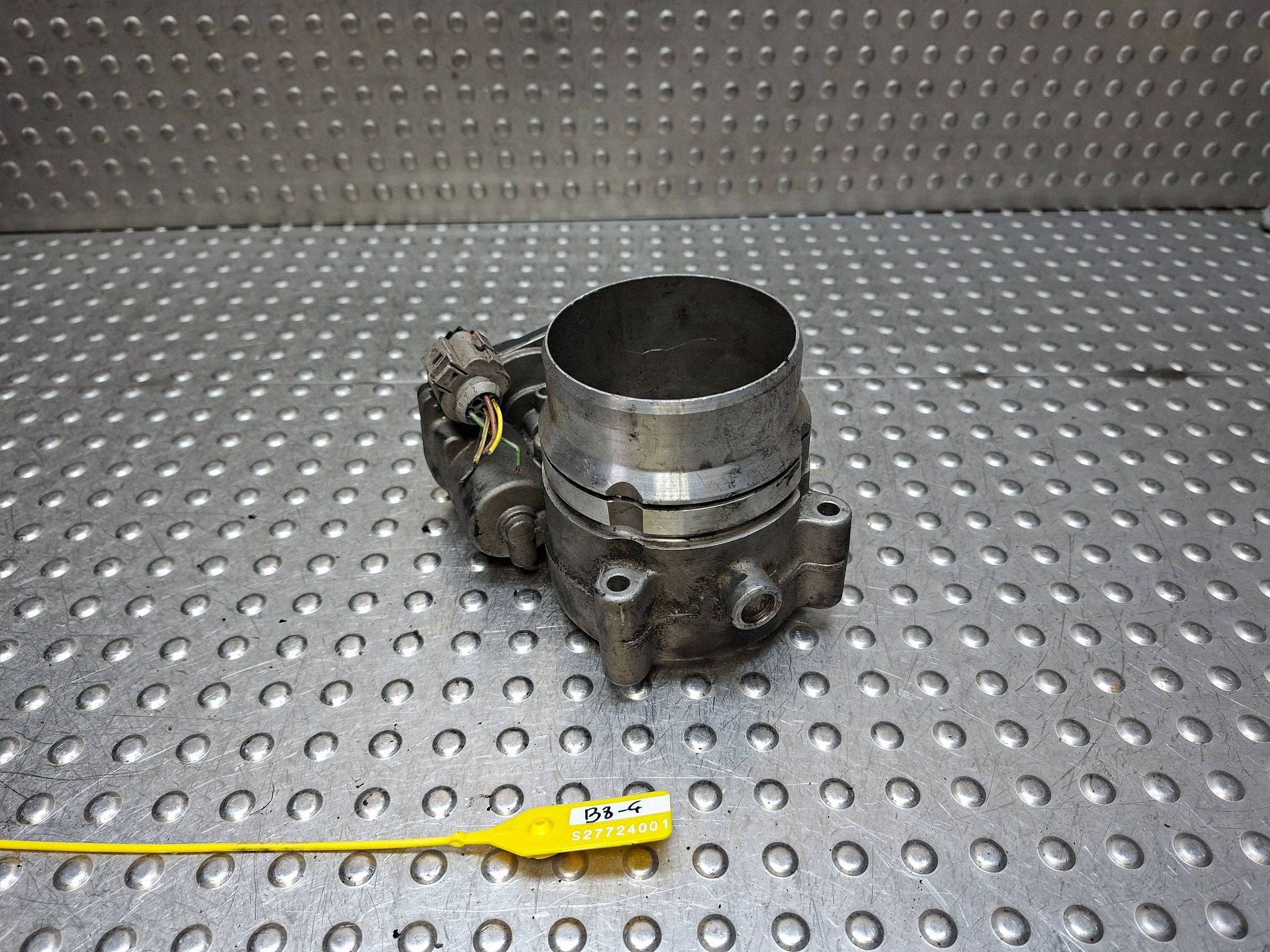 klapna gasa RANGE ROVER VOGUE L322 4.4 D BC3Q-9F991-DA