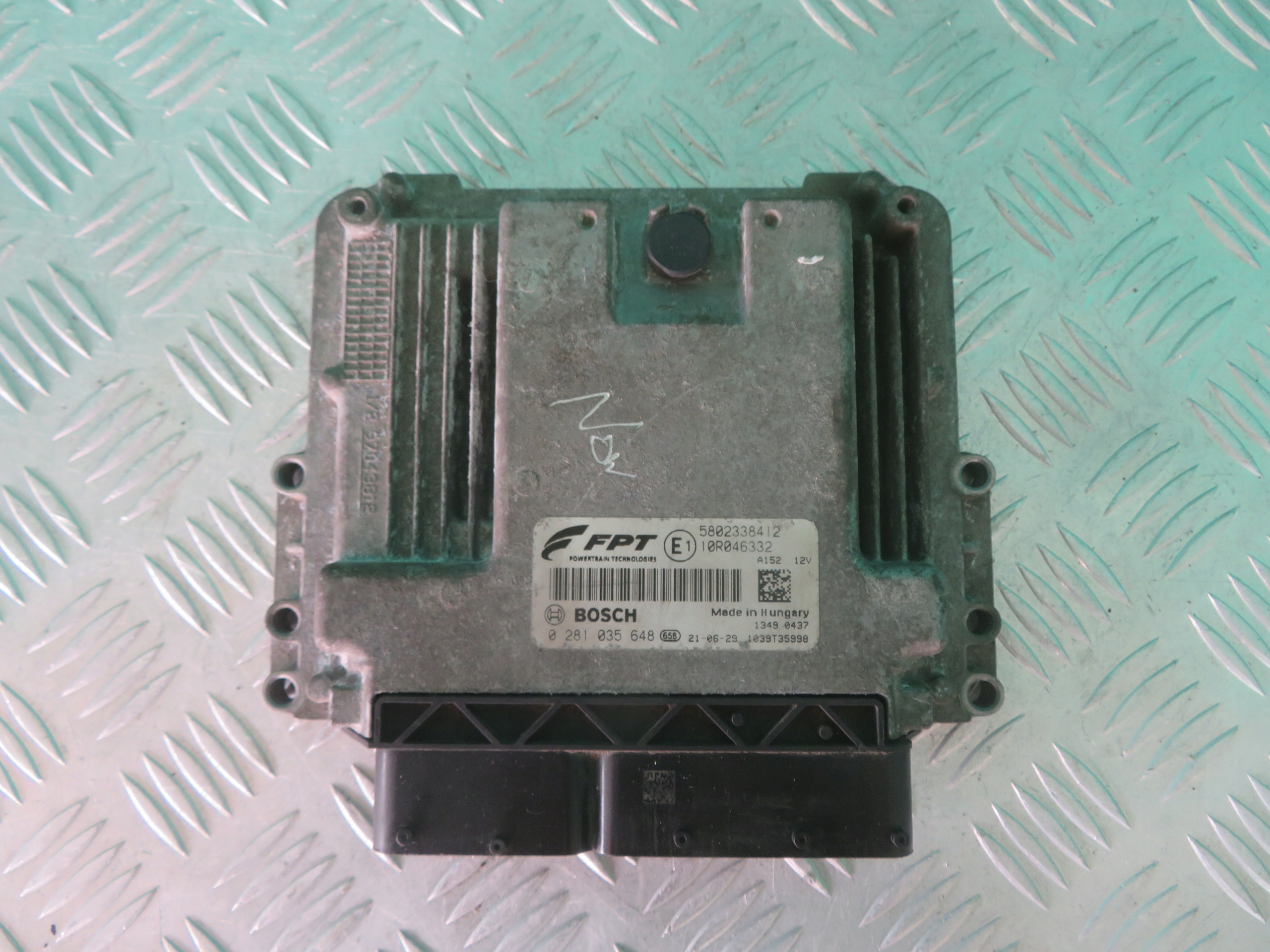 computer control unit of the engine IVECO DAILY 2.3 21R 0281035648