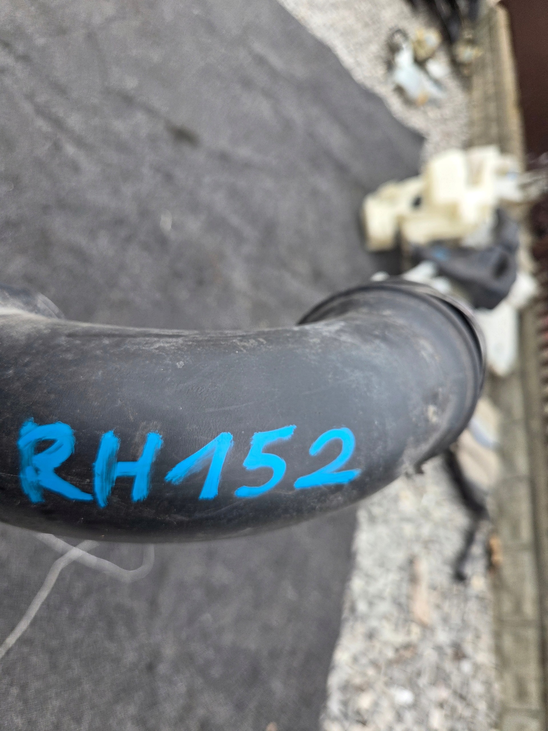 pipe wiring air Opel Vivaro 2.5