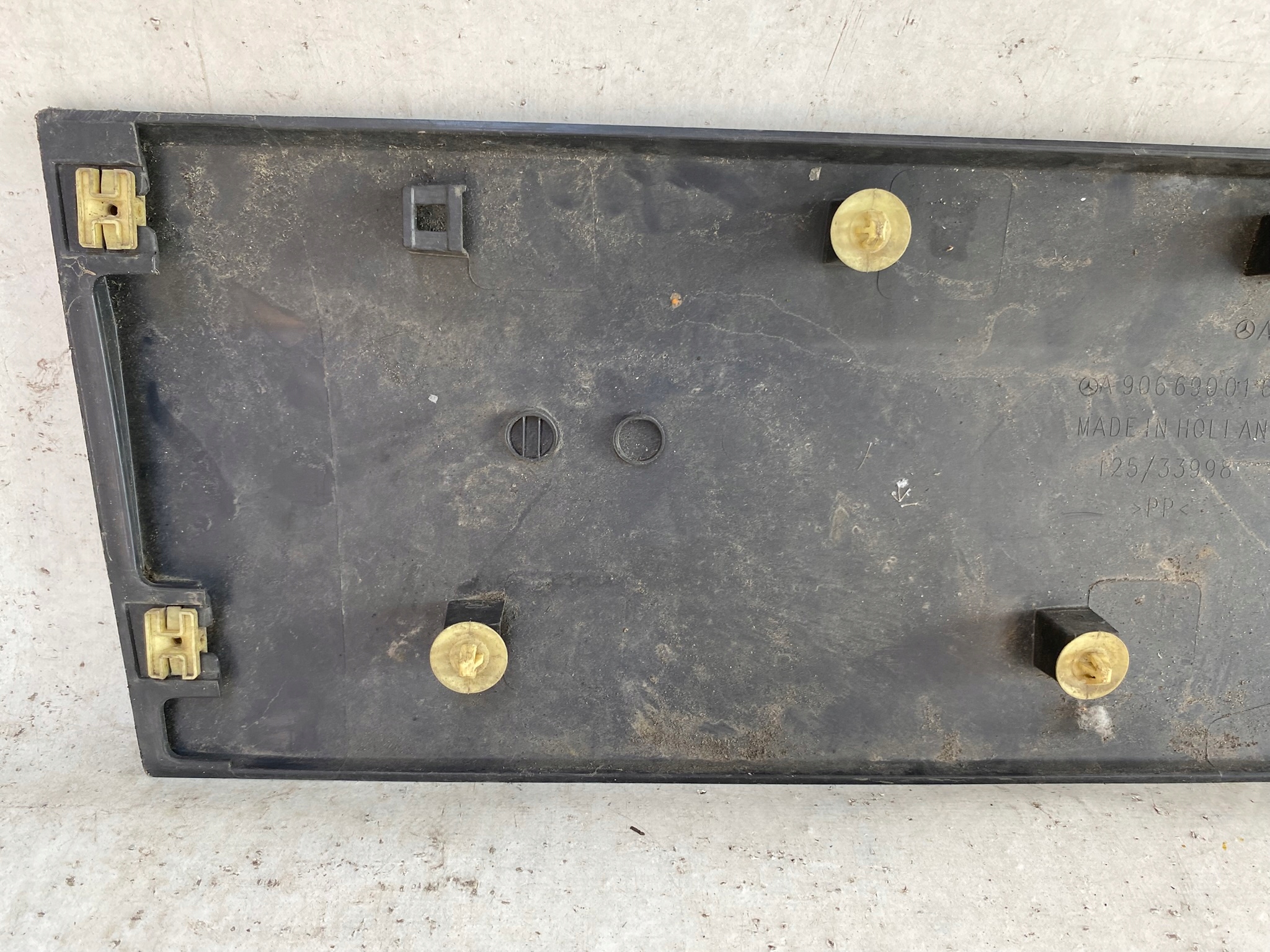 MERCEDES SPRINTER W906 moulding door left front A9066904982