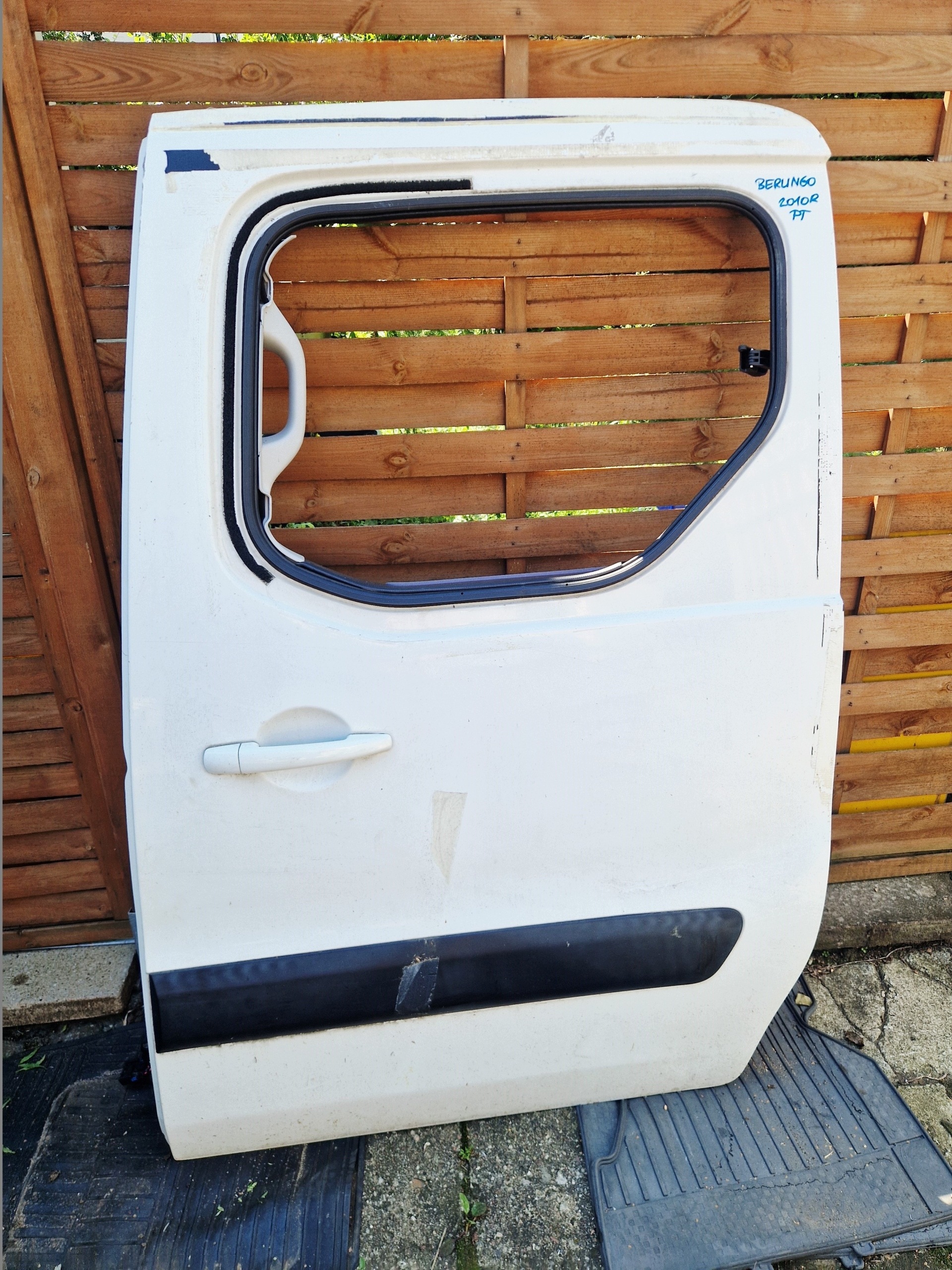 CITROEN BERLINGO 2010 door left rear part side sliding colour EWPA BIALE