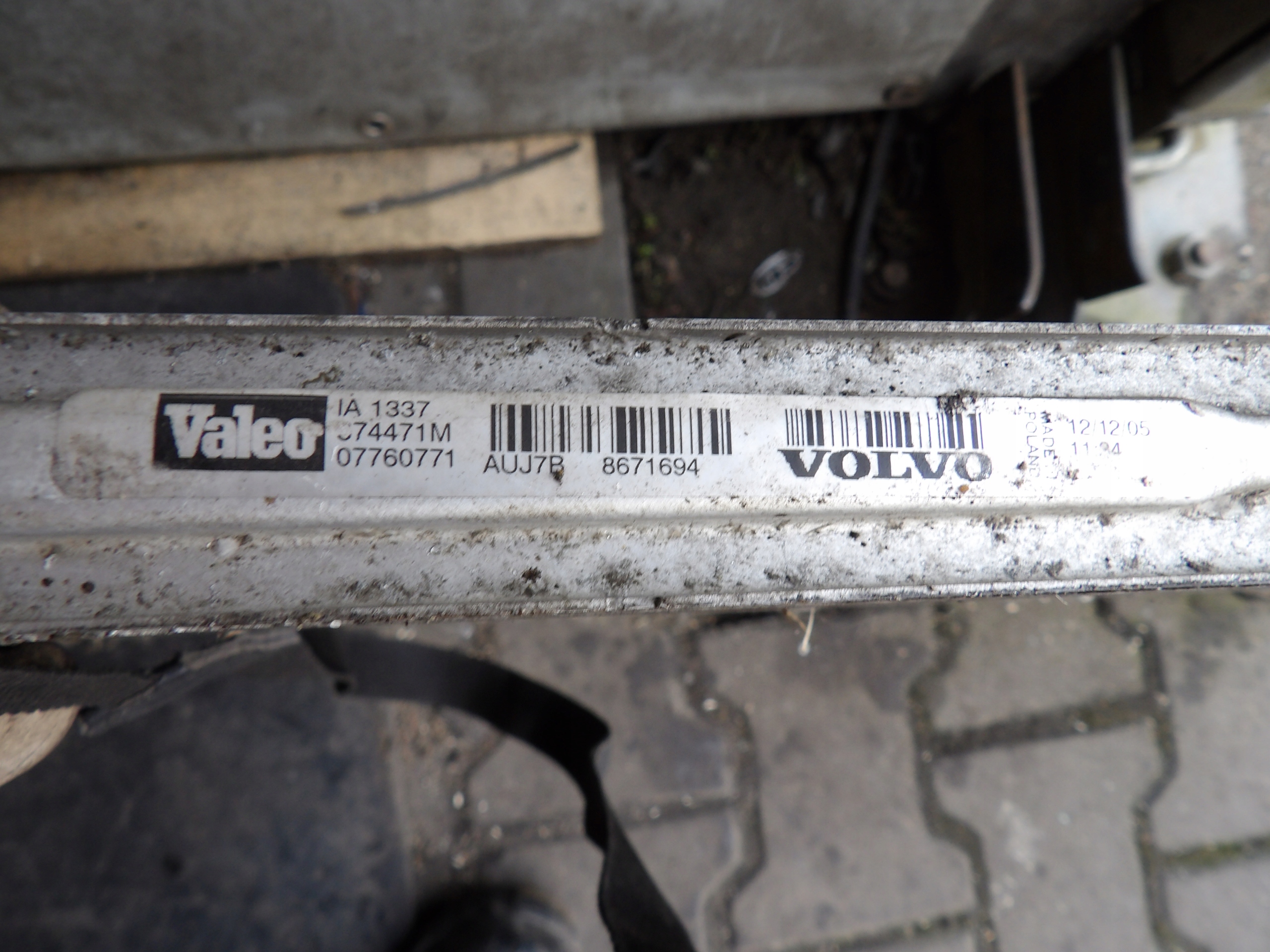 Volvo S60 e 2,5T 210KM radiatore intercooler 07760771 8671694
