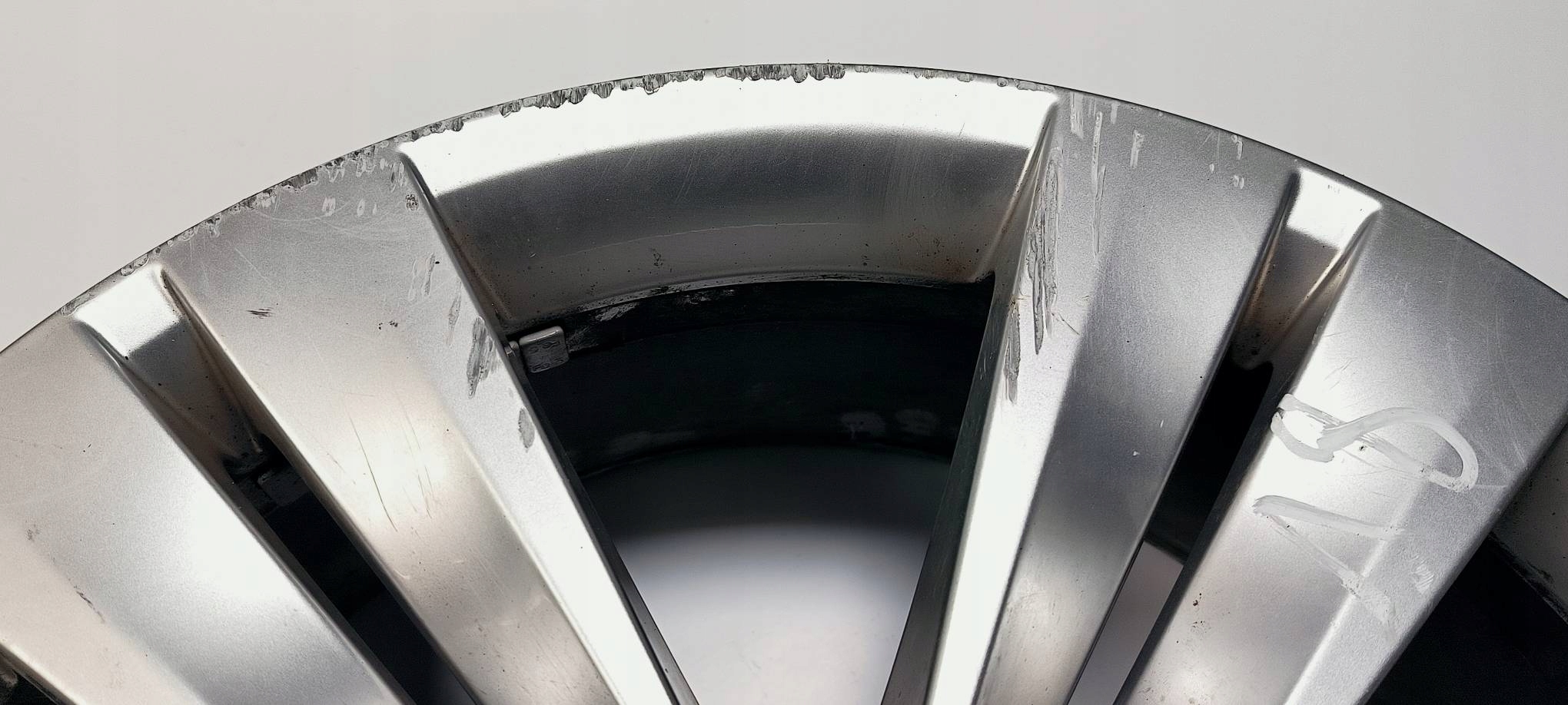 disk hliníkový 18'' 5X112 57A601025E SKODA KAROQ