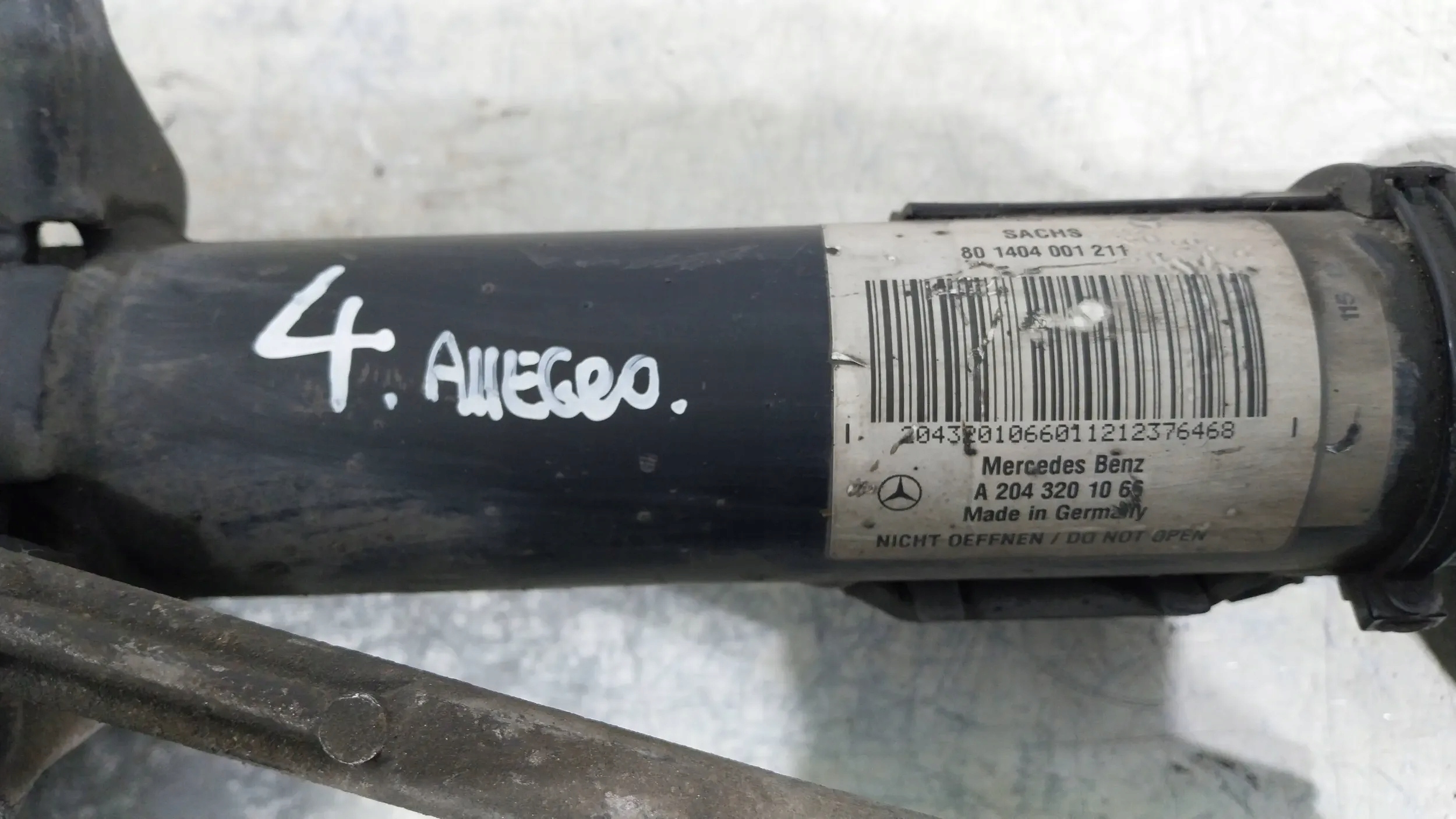 shock absorber McPherson front left right A2043201066 Mercedes C W204