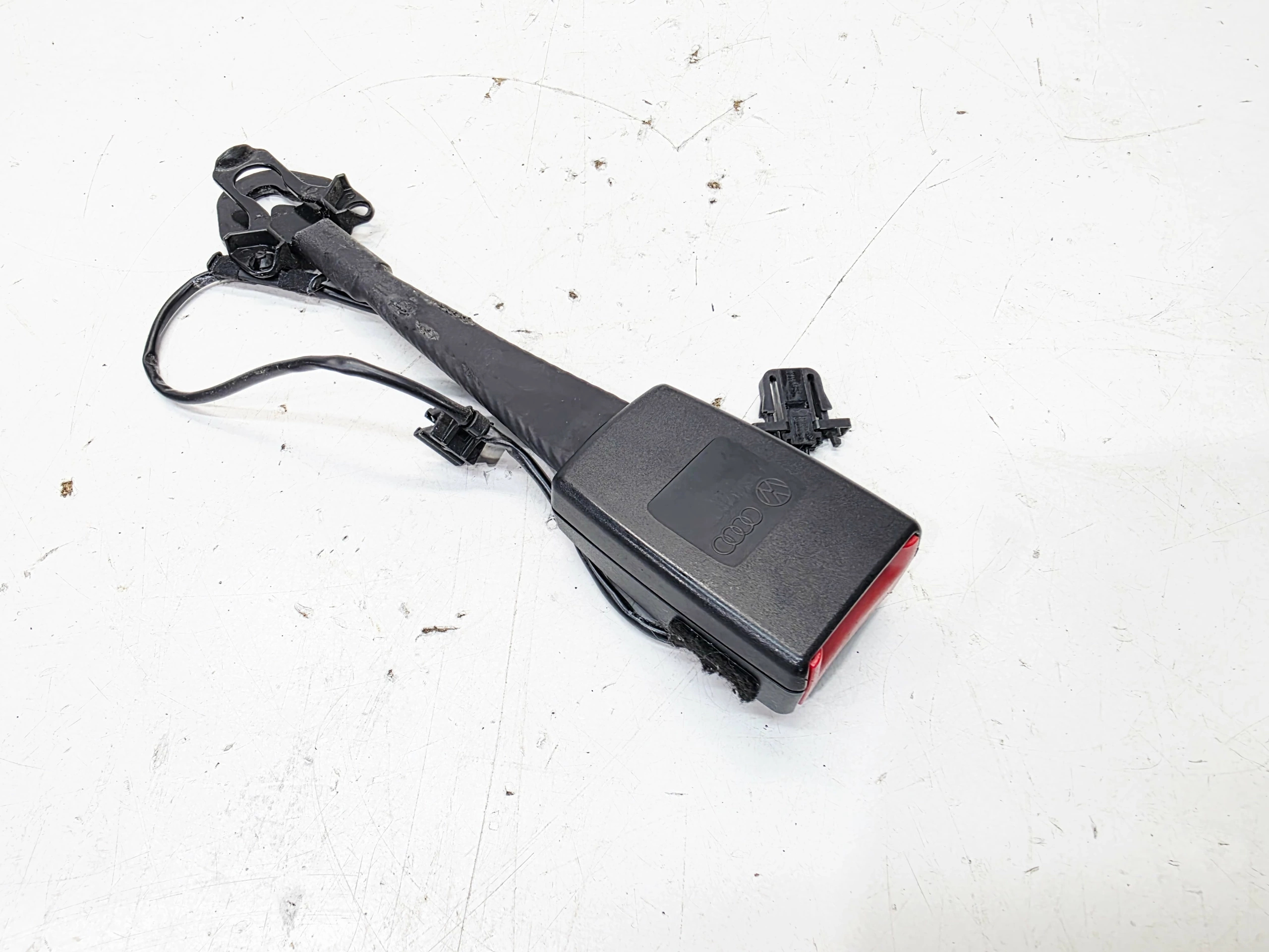 ZAPINKA öv, szíj links oder rechts Z Sensor A4 B8 A5 8T A6 C7 A7 8K0857755F