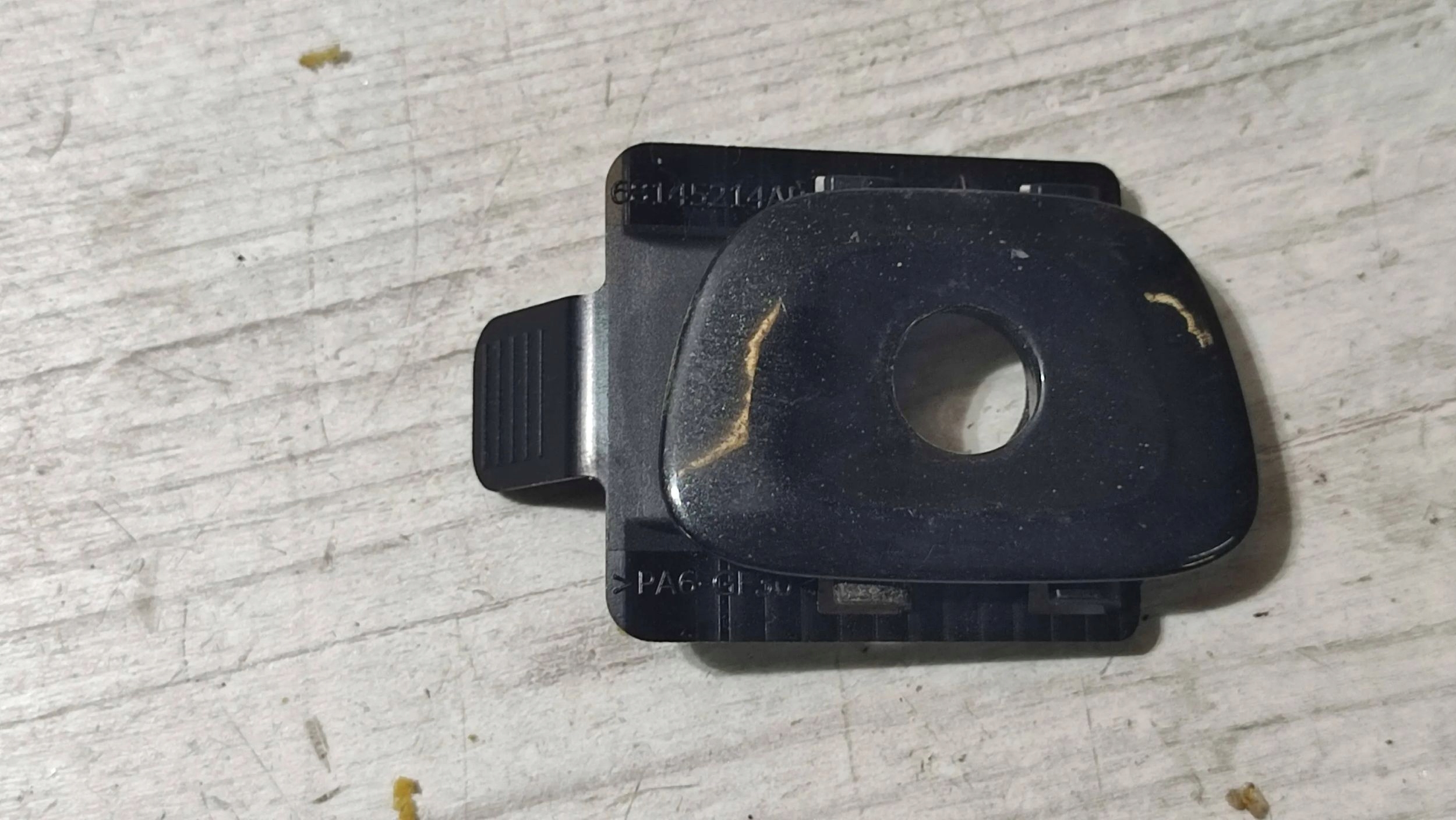 Jeep Cherokee 2015 holder bracket