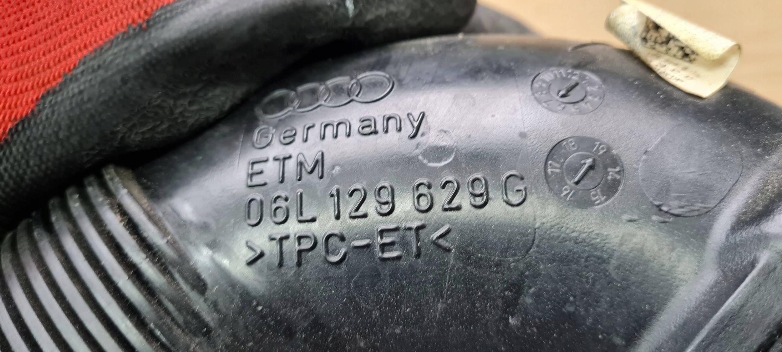 A5 8W pipe air hose 2.0 TFSI 06L129629G A4 B9 8W