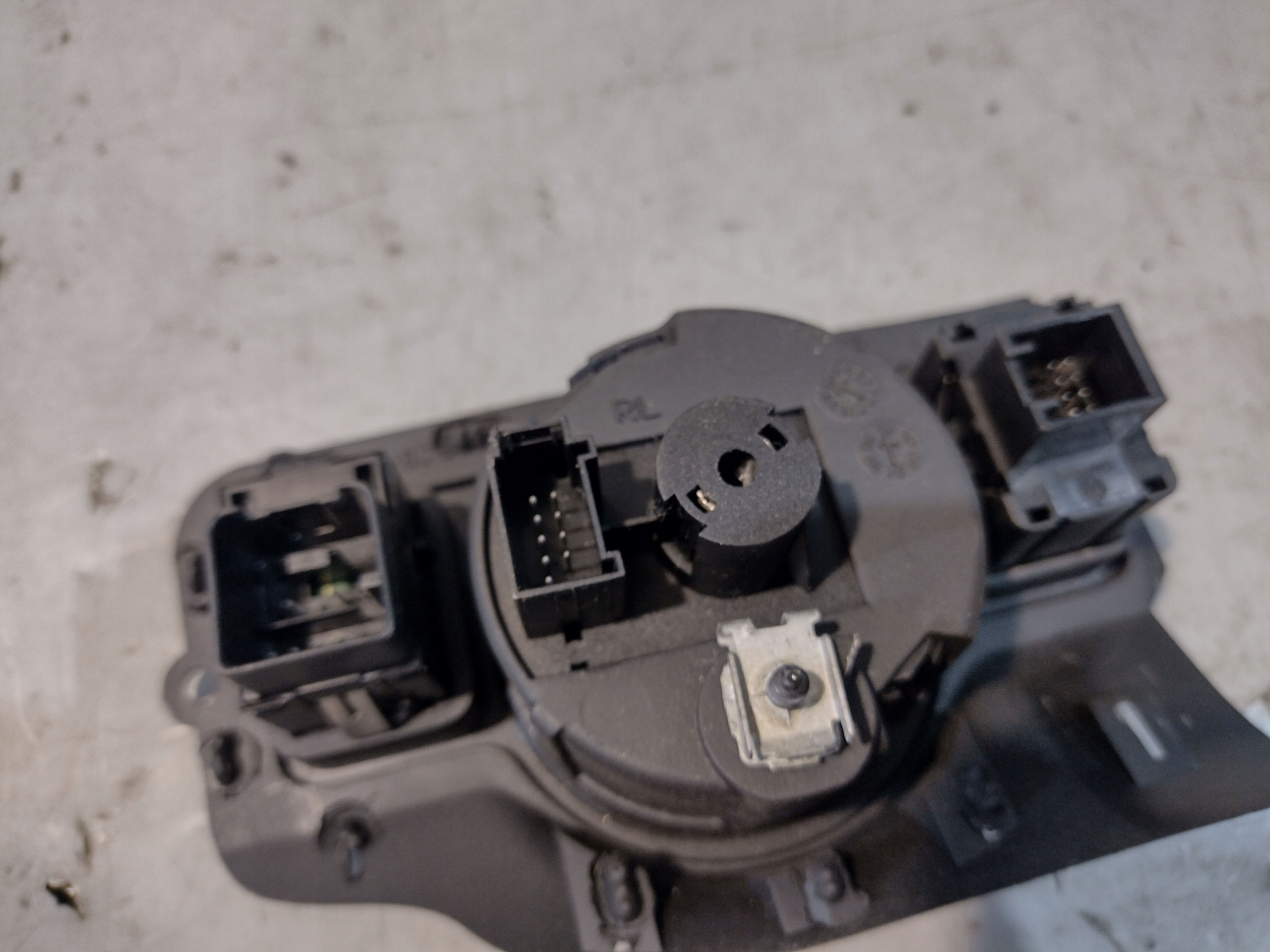 interruttore luci Volkswagen Passat B6