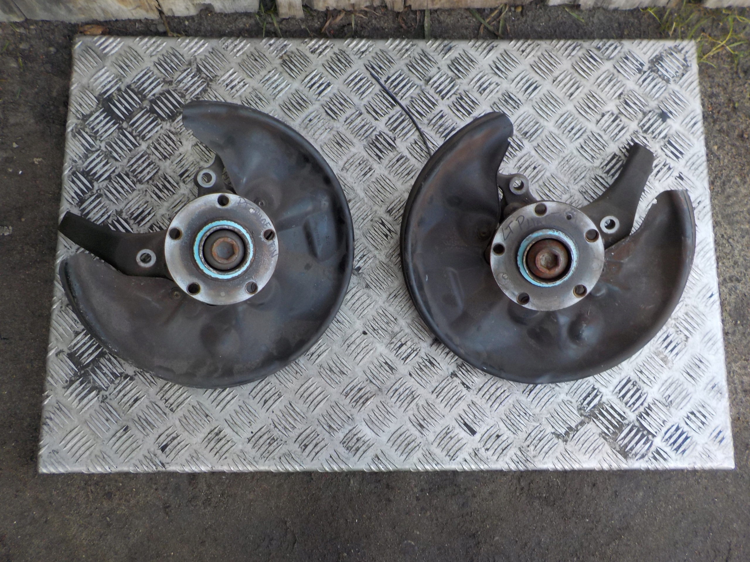 VW PHAETON swing left right rear part