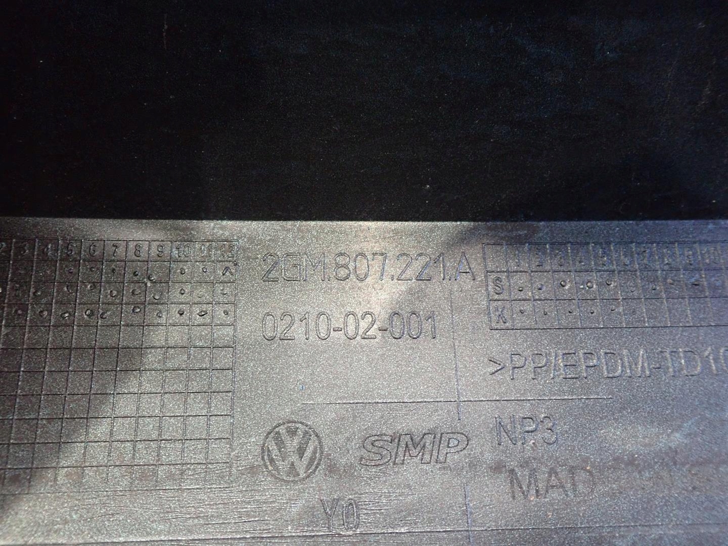 nárazník predok predný VW T-ROC 2017- 2GM807221A