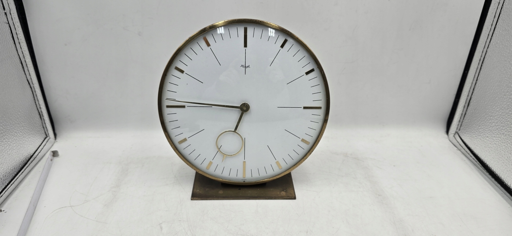 STARY 8 DNIOWY W MOSIĘŻNEJ OBUDOWIE KIENZLE