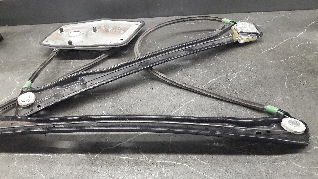 1K0959702E Mechanizm szyby prawy przód VW Golf V Numer katalogowy części 1K0959702E