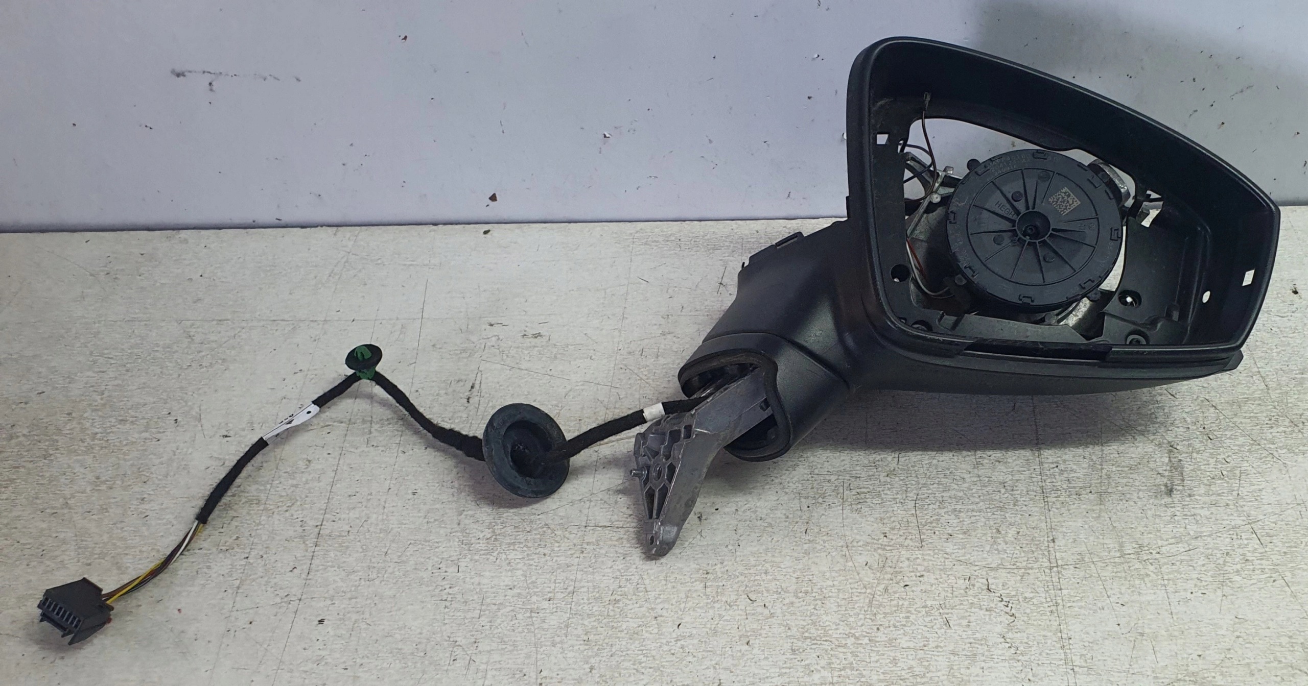 VW TIGUAN II mirror right support 6 PIN OE 5TB857502
