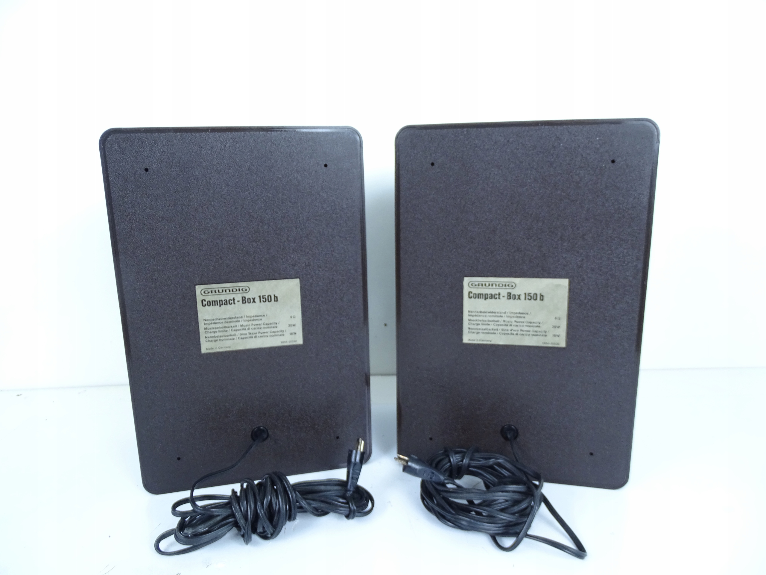 KOLUMNY GRUNDIG COMPACT-BOX 150B Konstrukcja dwudrożne