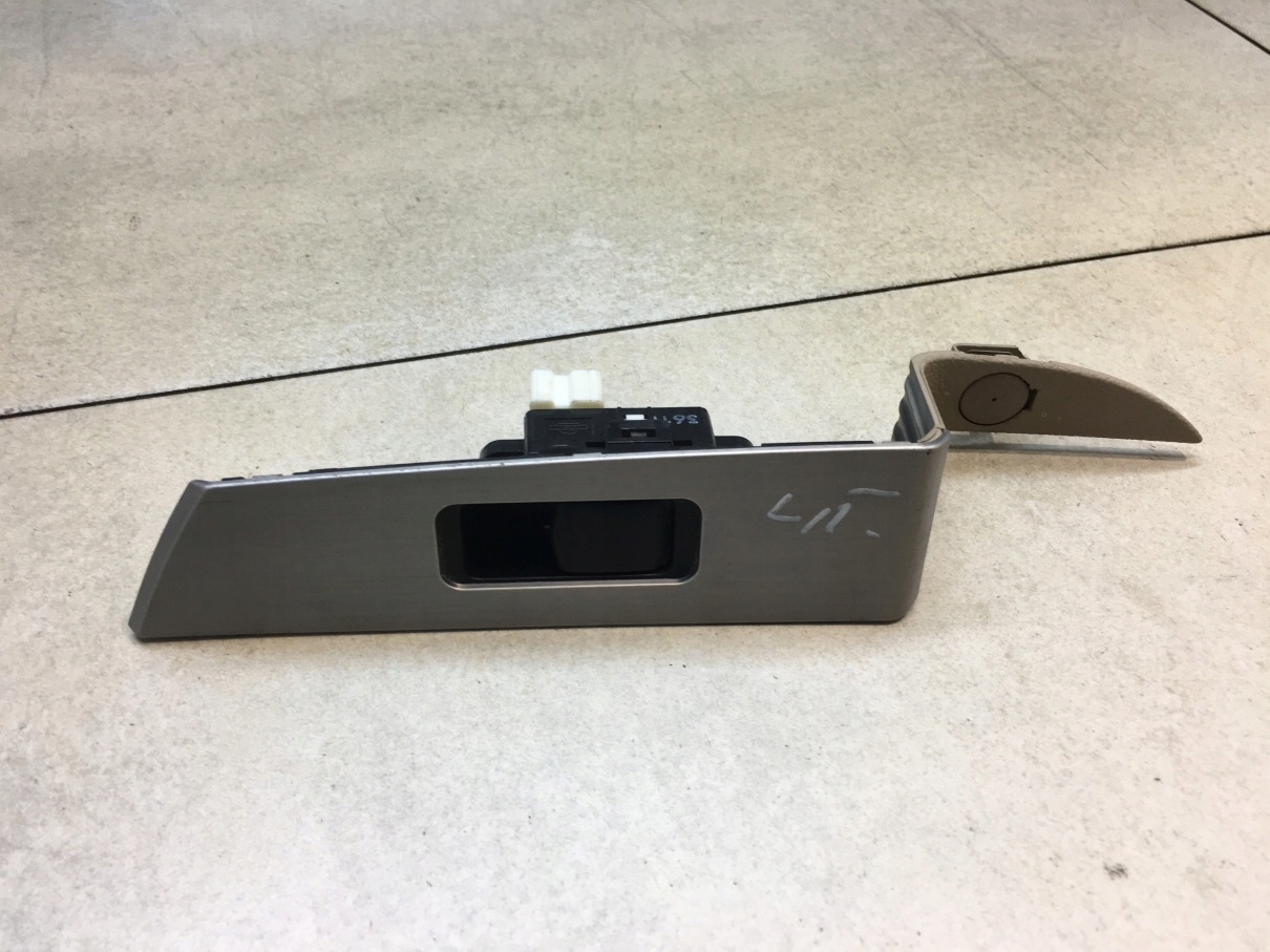 PANEL windows left rear part NISSAN MURANO and Z50