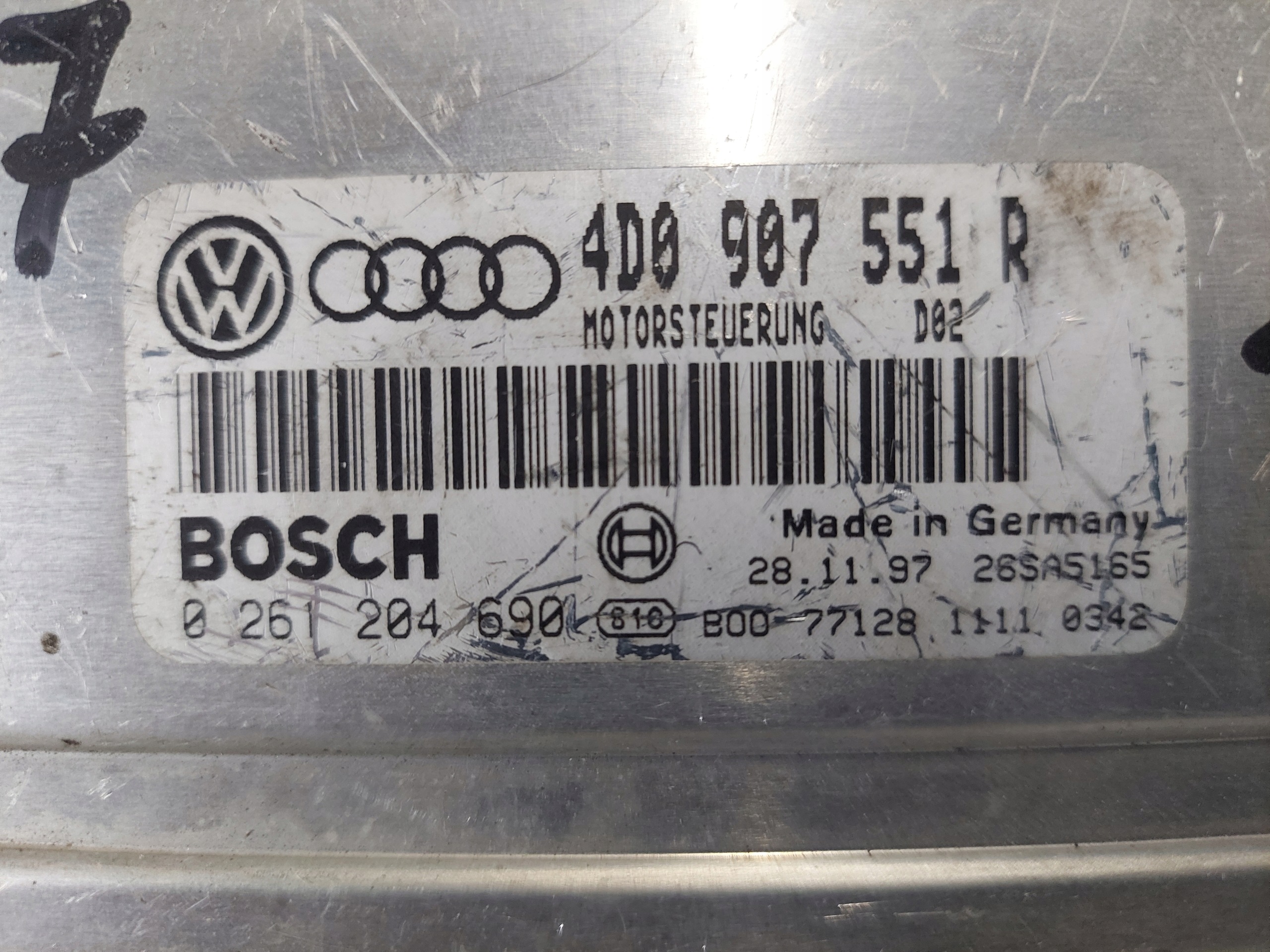 A4 B5 2.8 B 4D0907551R centralina motore