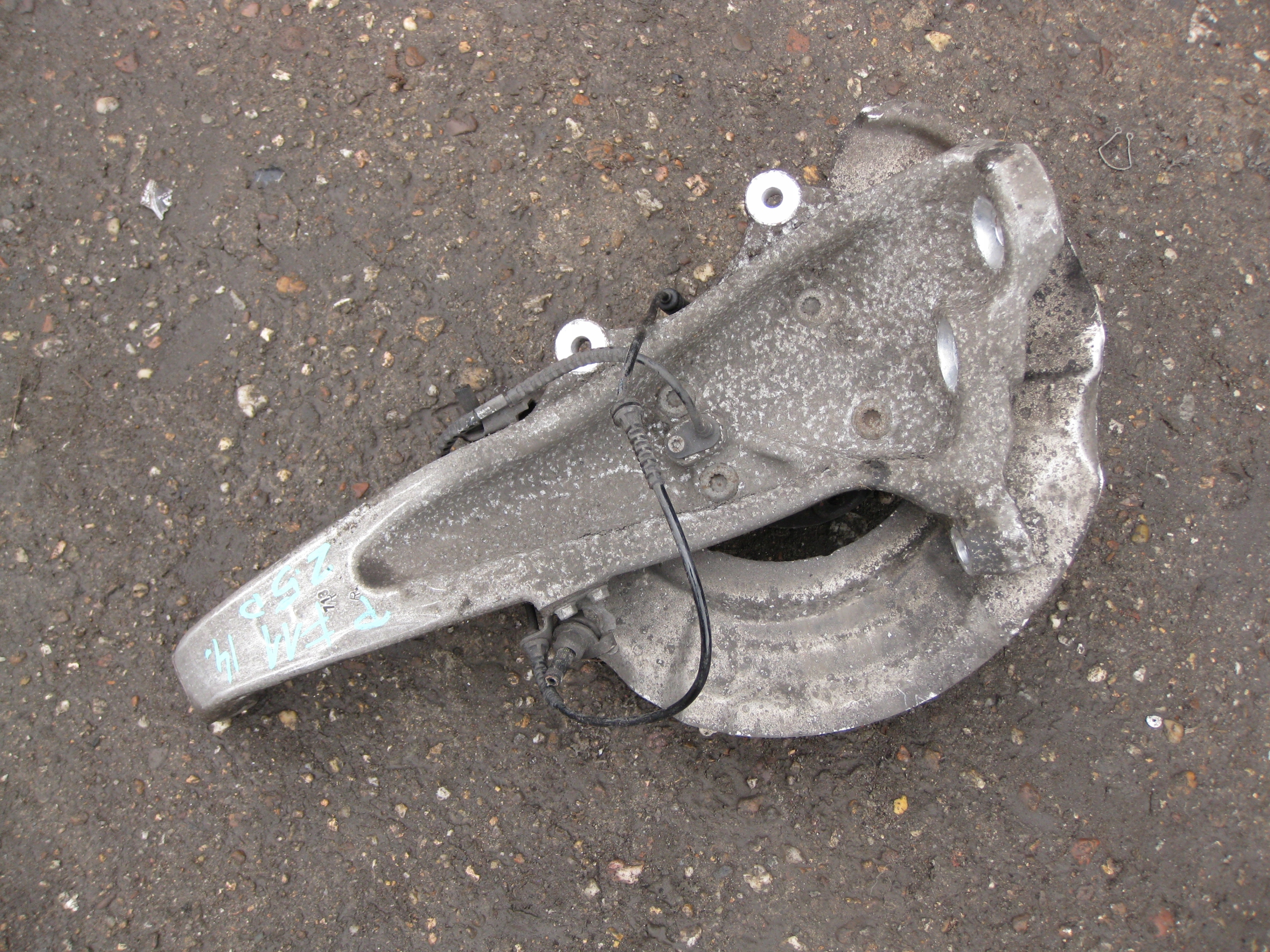 BMW F11 2.5 D 14R swing right front