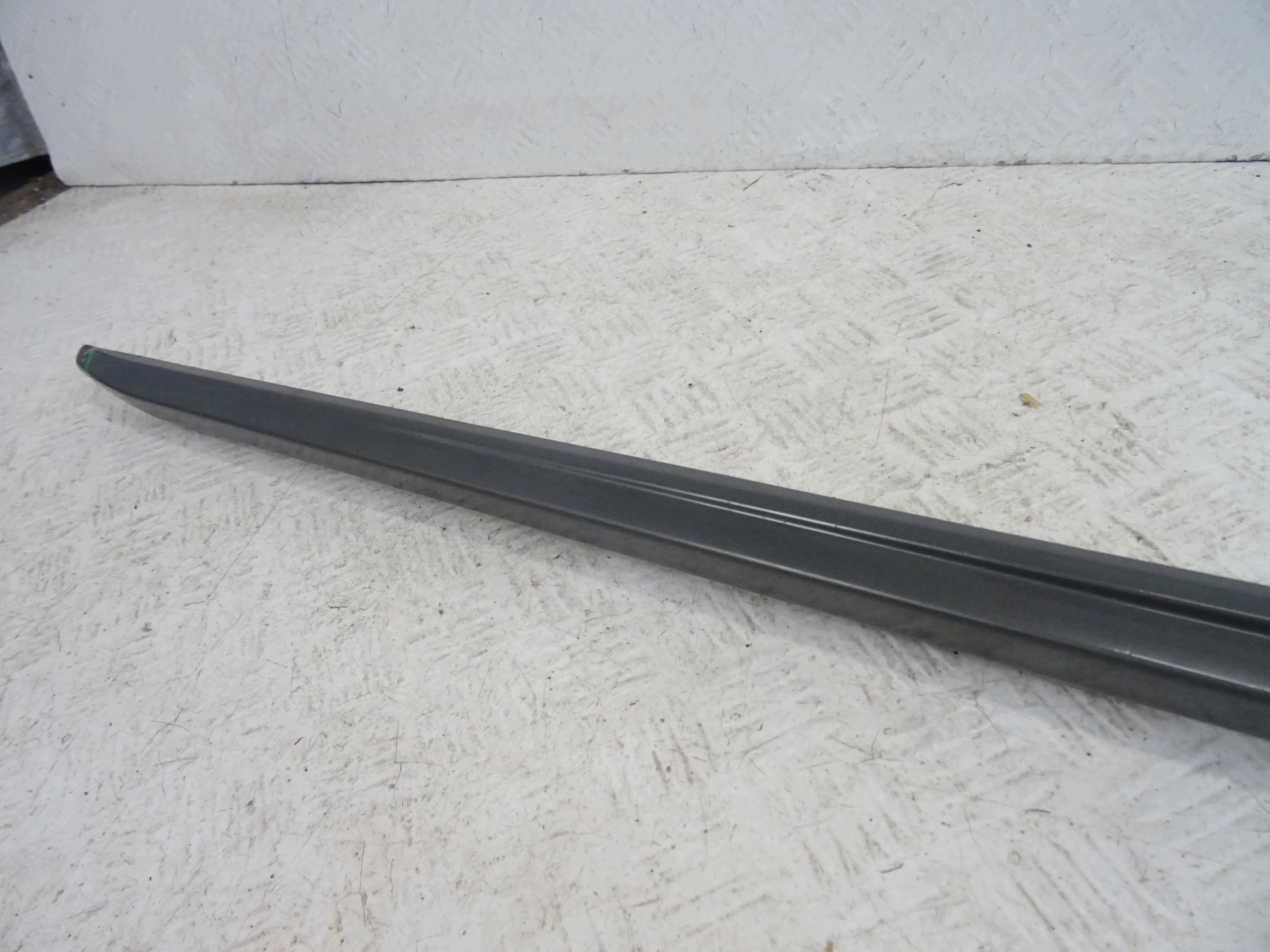 moulding left threshold AUDI A1 II S-LINE 82A853931A
