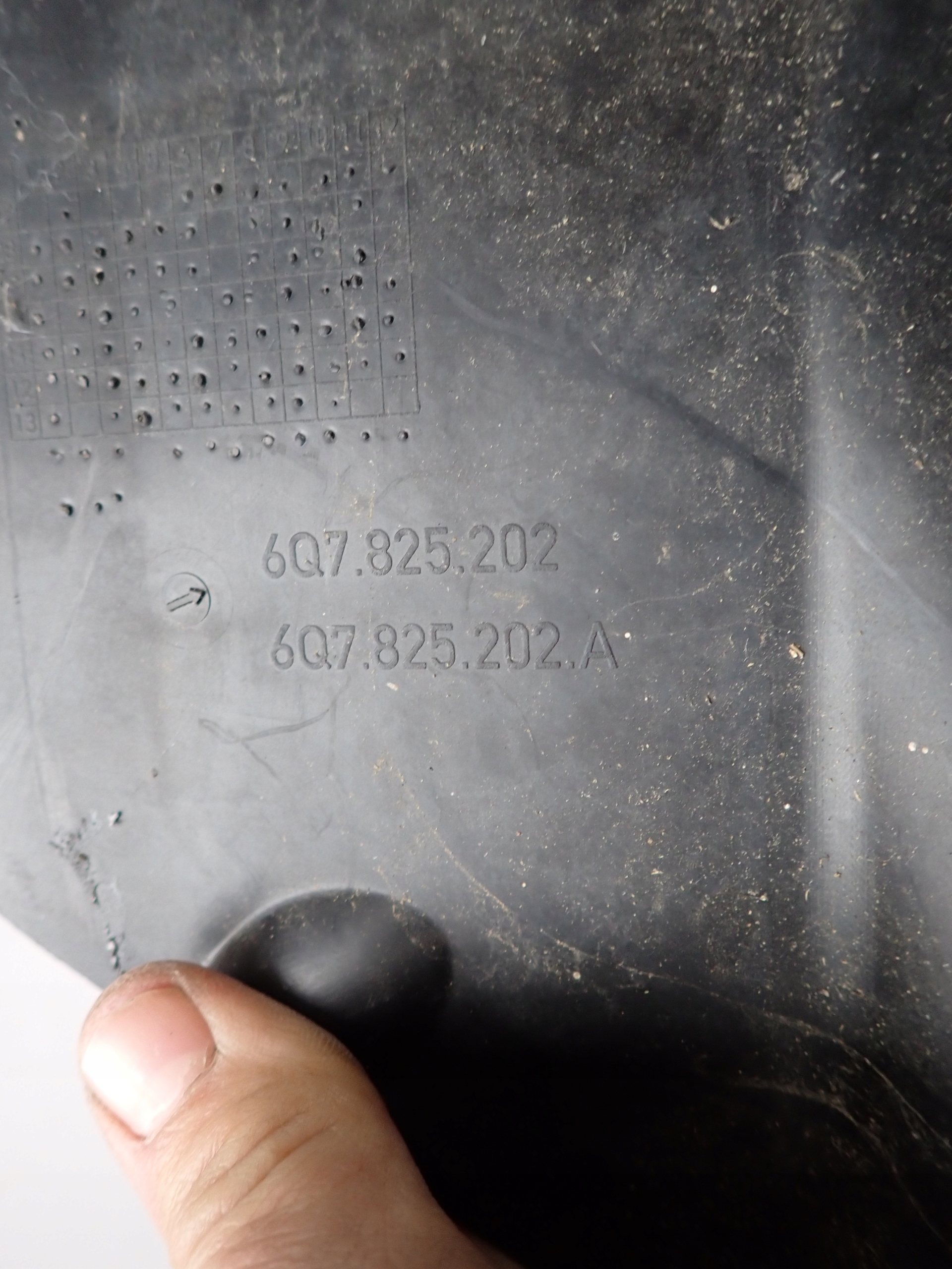 SKODA ROOMSTER 06-15 Blende Abdeckung Unterfahrschutz rechts abdeckung