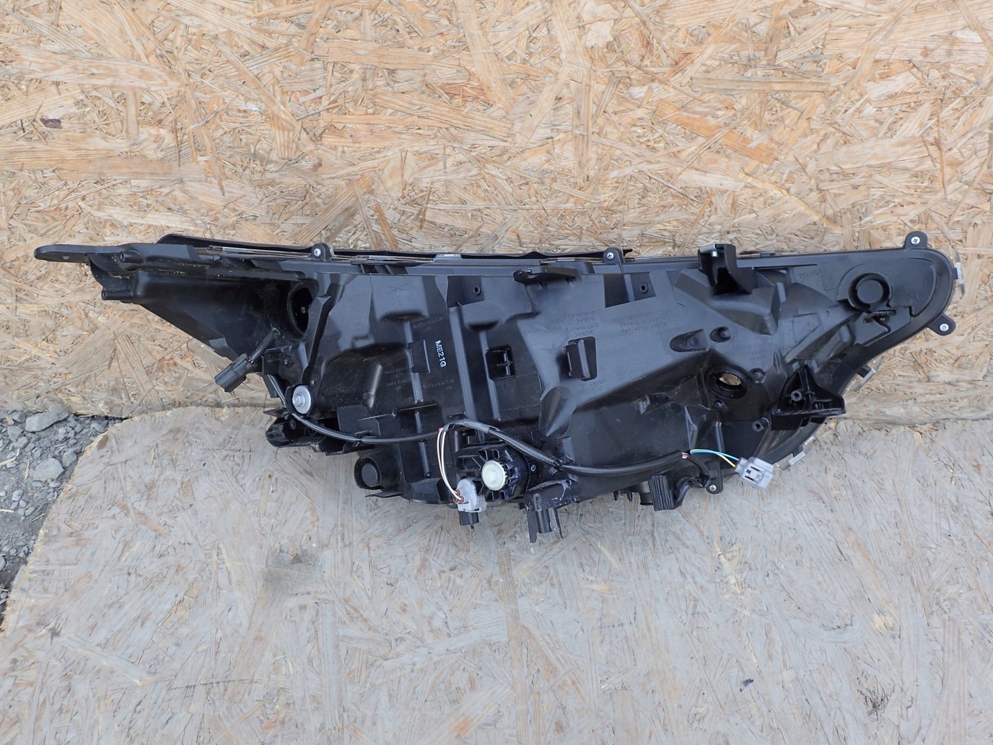 light left left REFLEKTOR FULL LED TOYOTA RAV4 A5