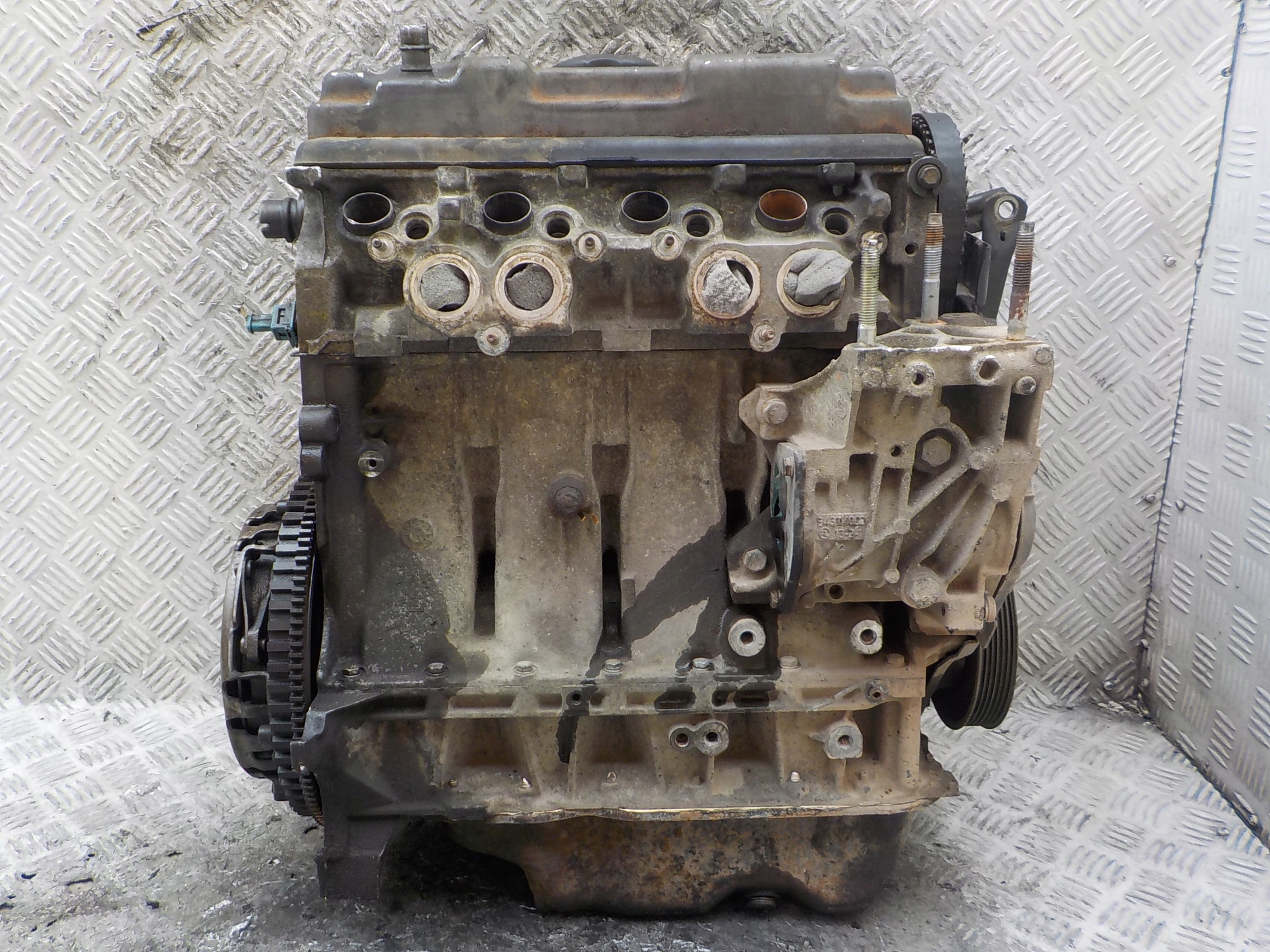CITROEN SAXO PEUGEOT engine 1.4 8V 75 KM KFX