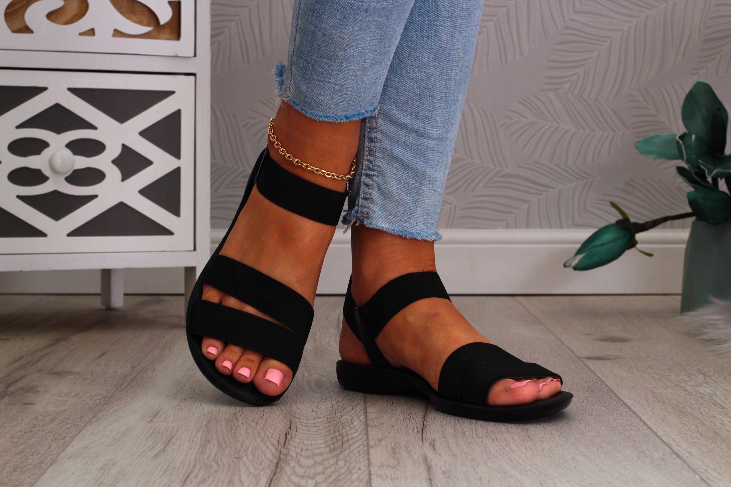 SANDAŁY SPORTOWE DAMSKIE Z GUMECZKAMI WYGODNE Kod producenta 307BLACK-37