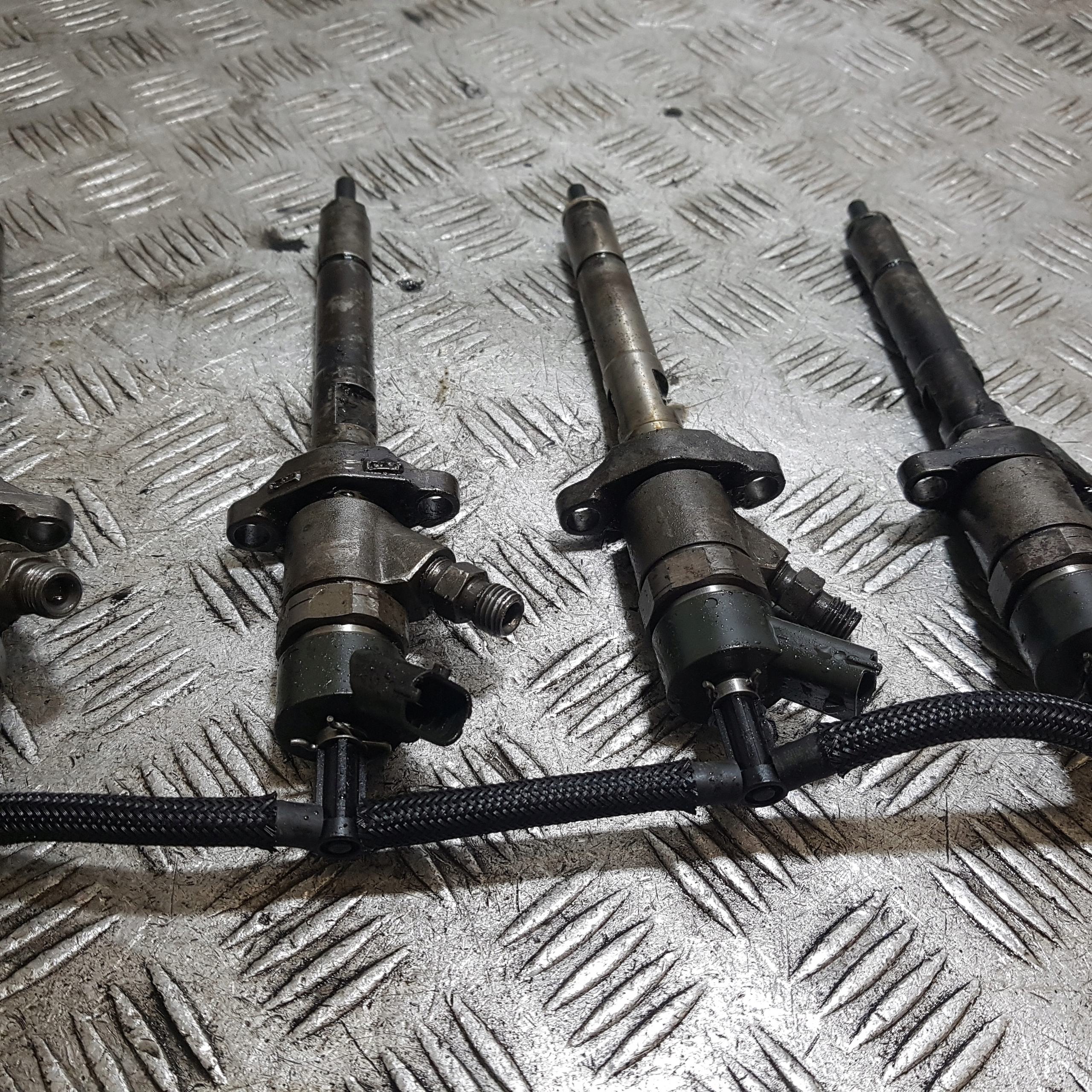 Einspritzdüse Einspritzdüse KOMPLET FORD FOCUS MK2 0445110188