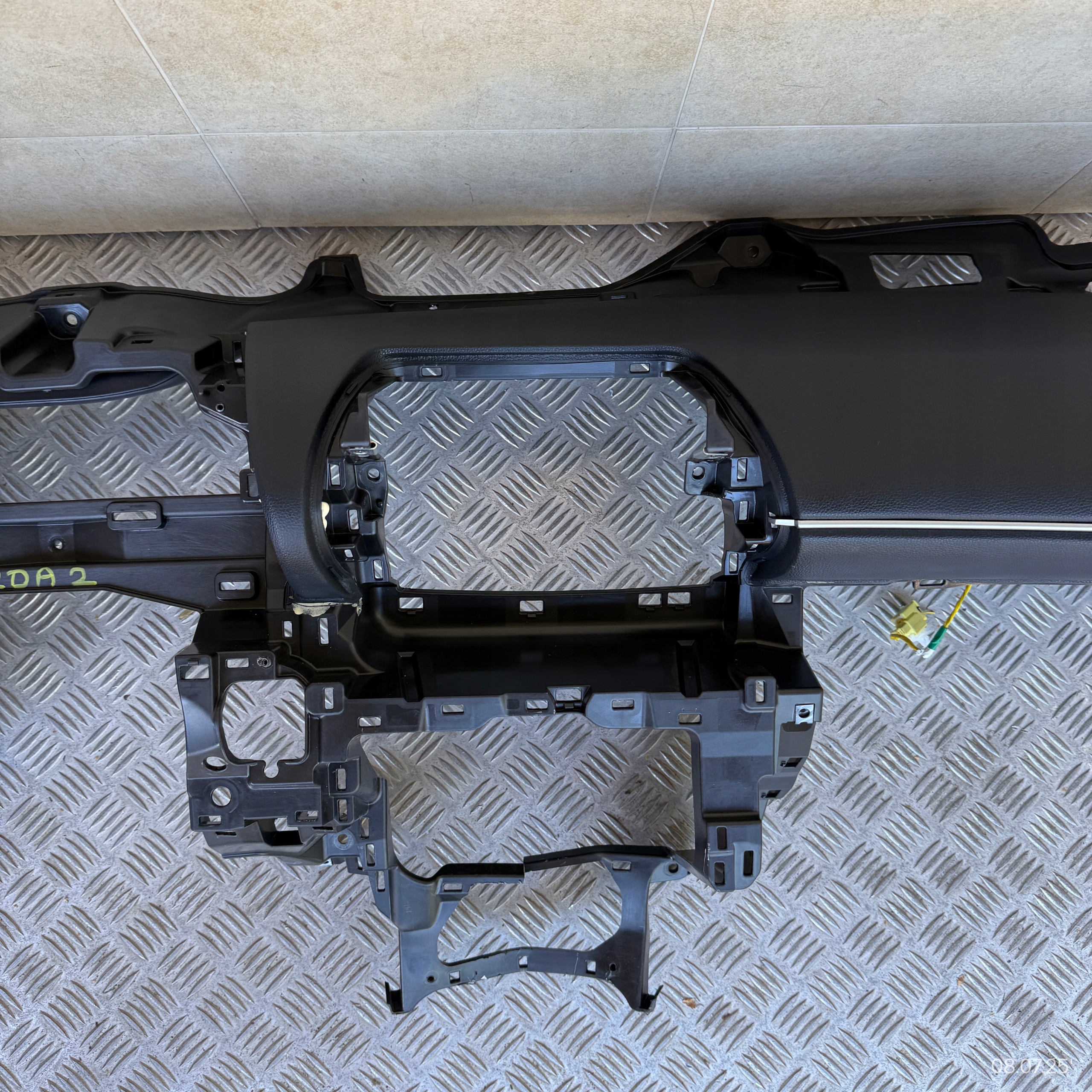 dashboard complete airbag console tension belts cockpit MAZDA 2 IV 2024 ROK