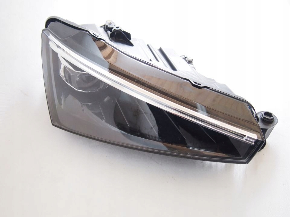 Skoda Scala Reflektor right light right Fullled 19r 657941016A