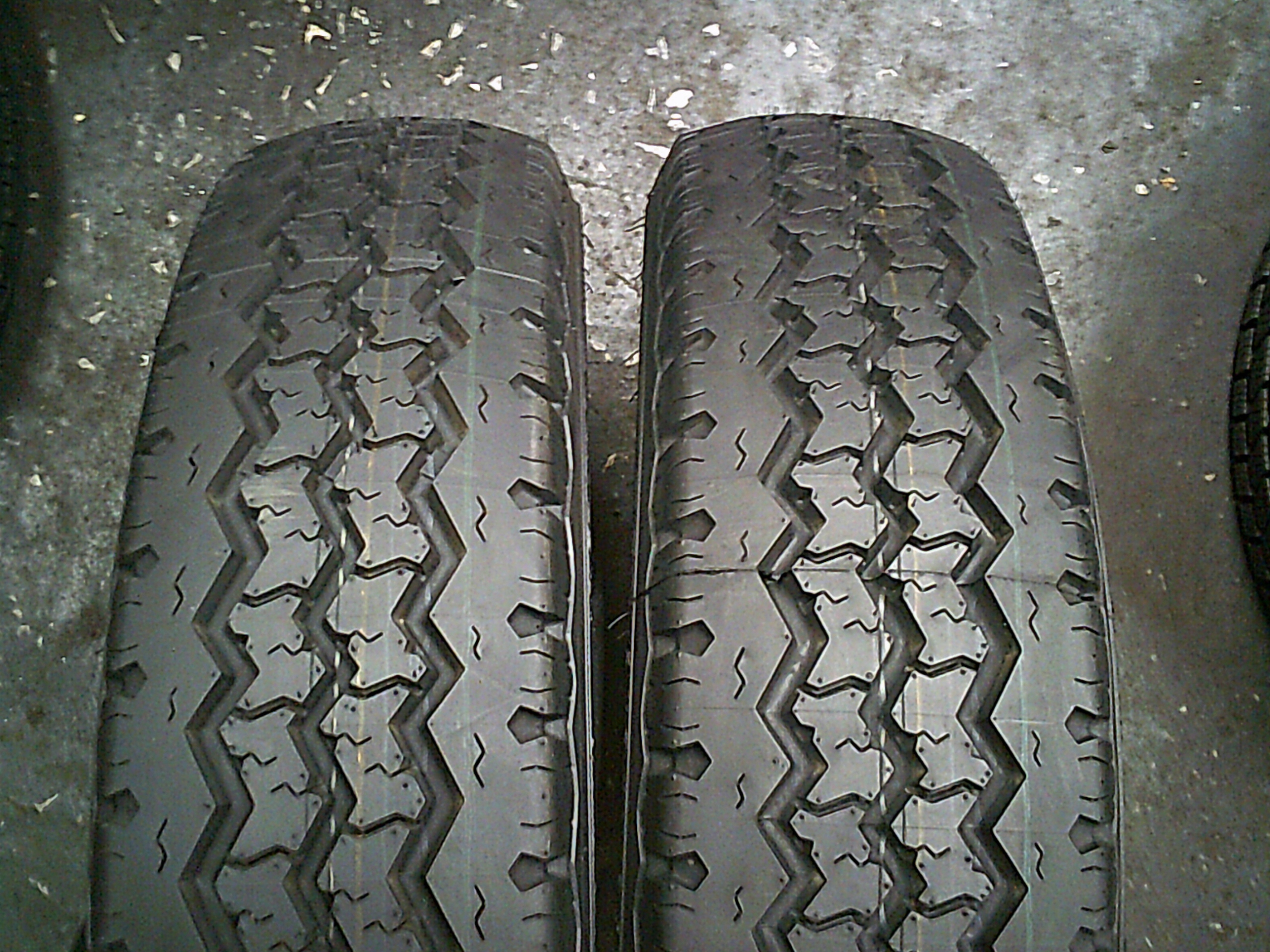 2x Dunlop Sp LT8 175/75R16C 2019 Nové