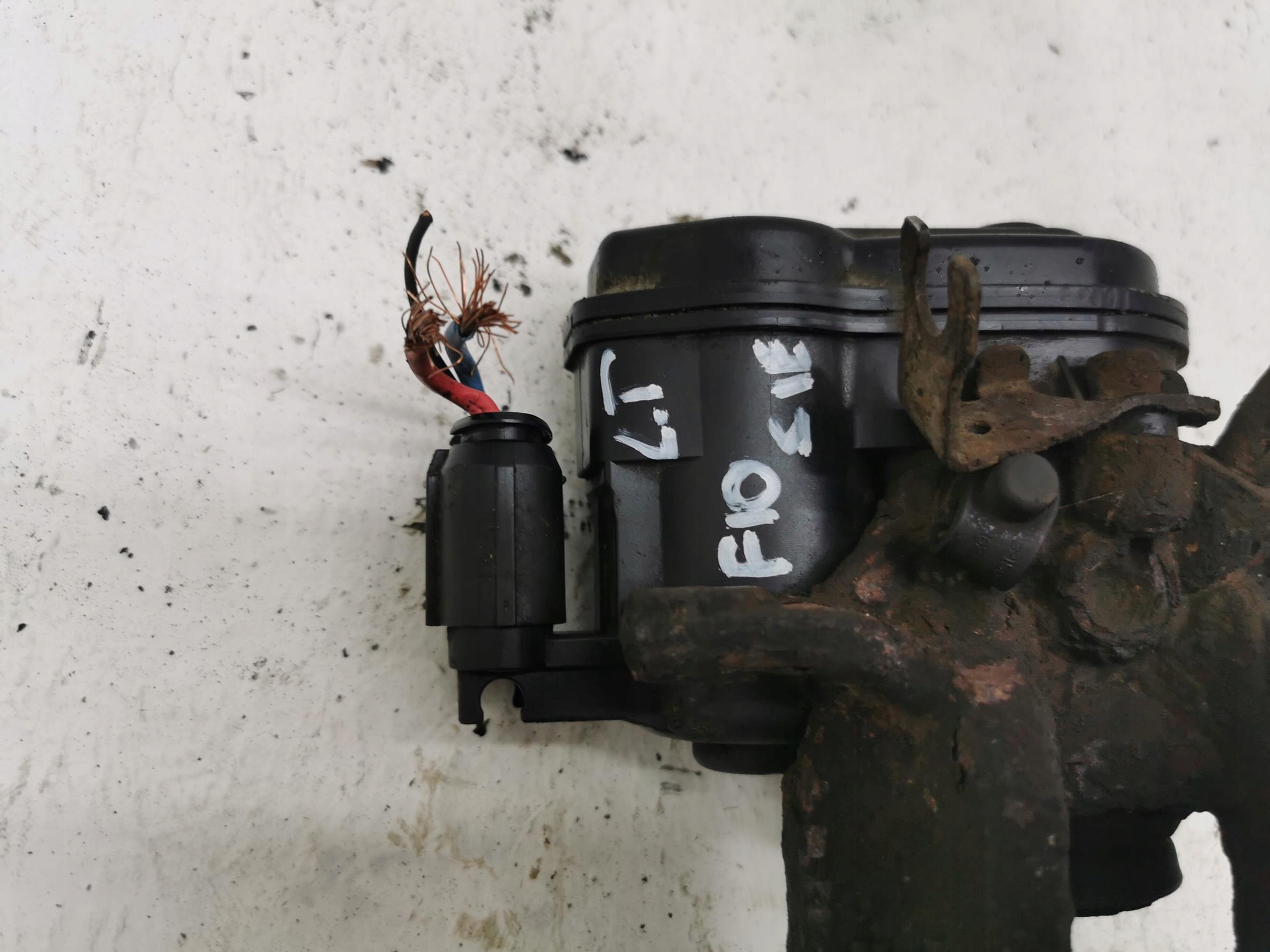 caliper electrical left rear part BMW SERIA 5 F10 F11