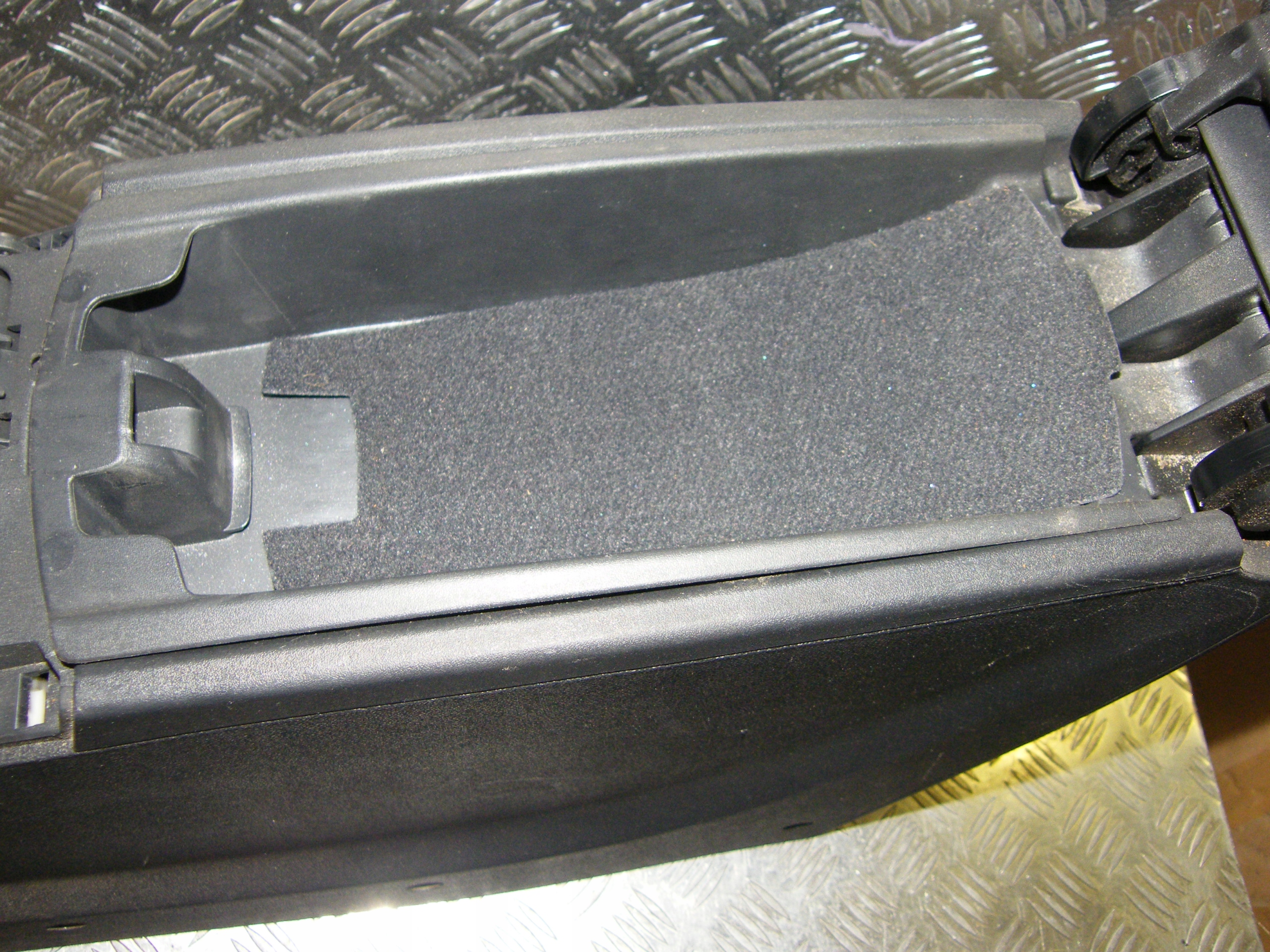 подлокотник электрический тунель диффузор SCENIC III