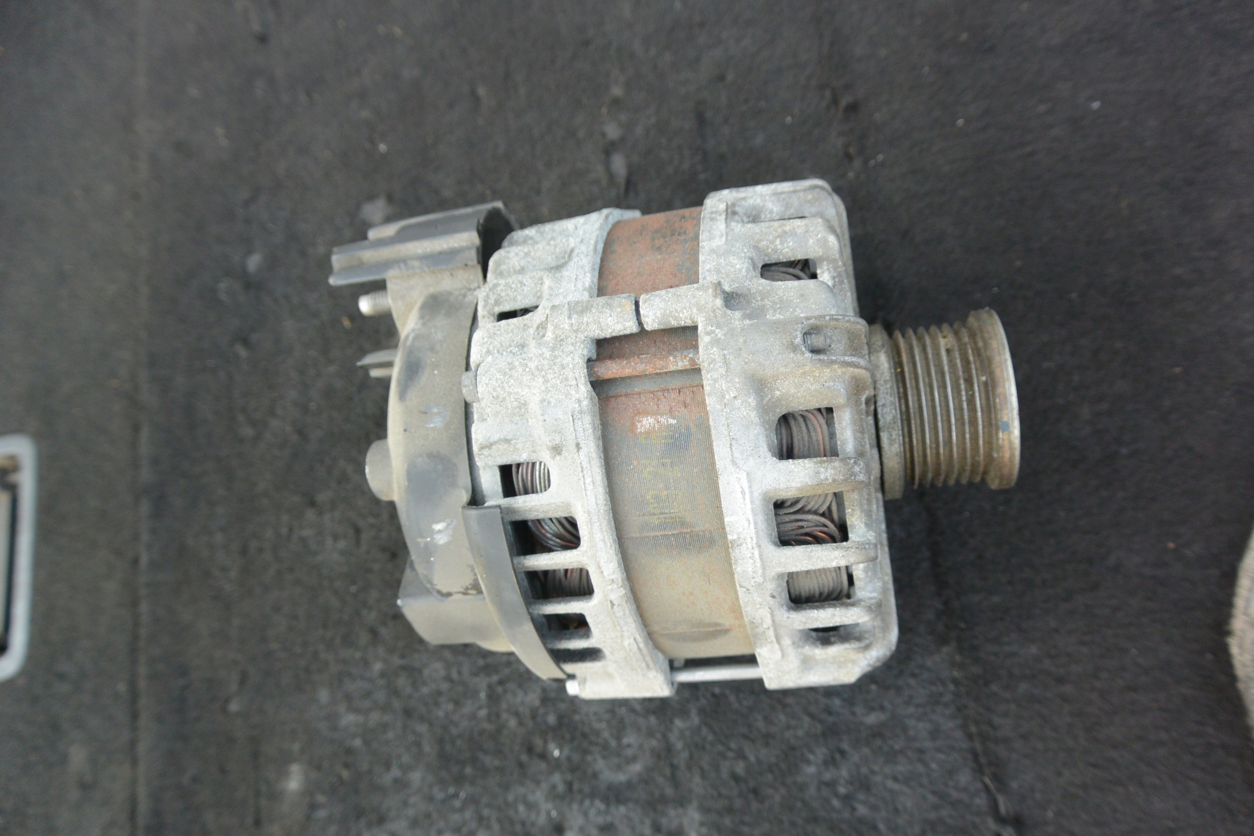 alternator 180A RENAULT TRAFIC III 2.0 DCI