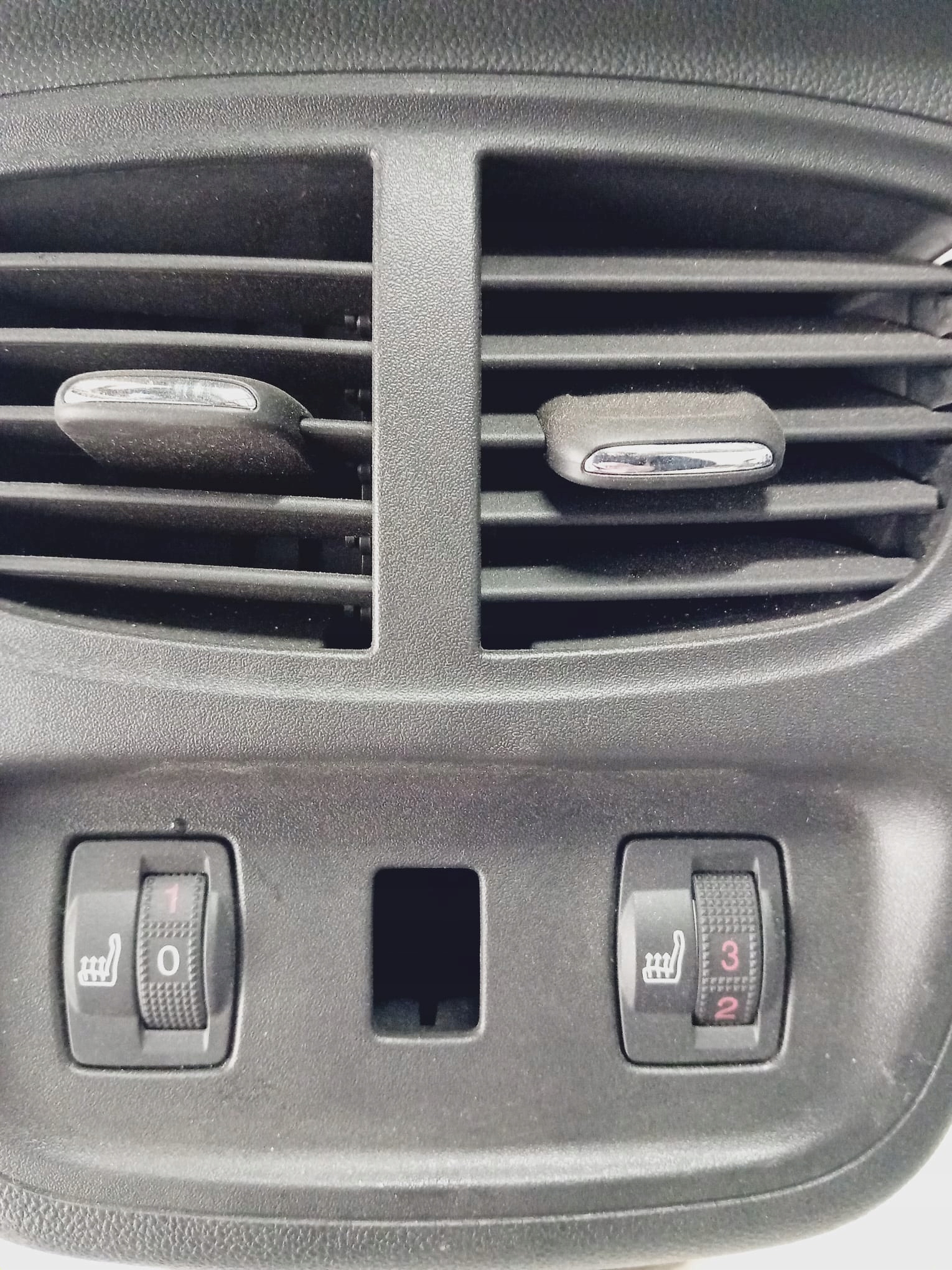 TUNEL central armrest OPEL GRANDLAND X