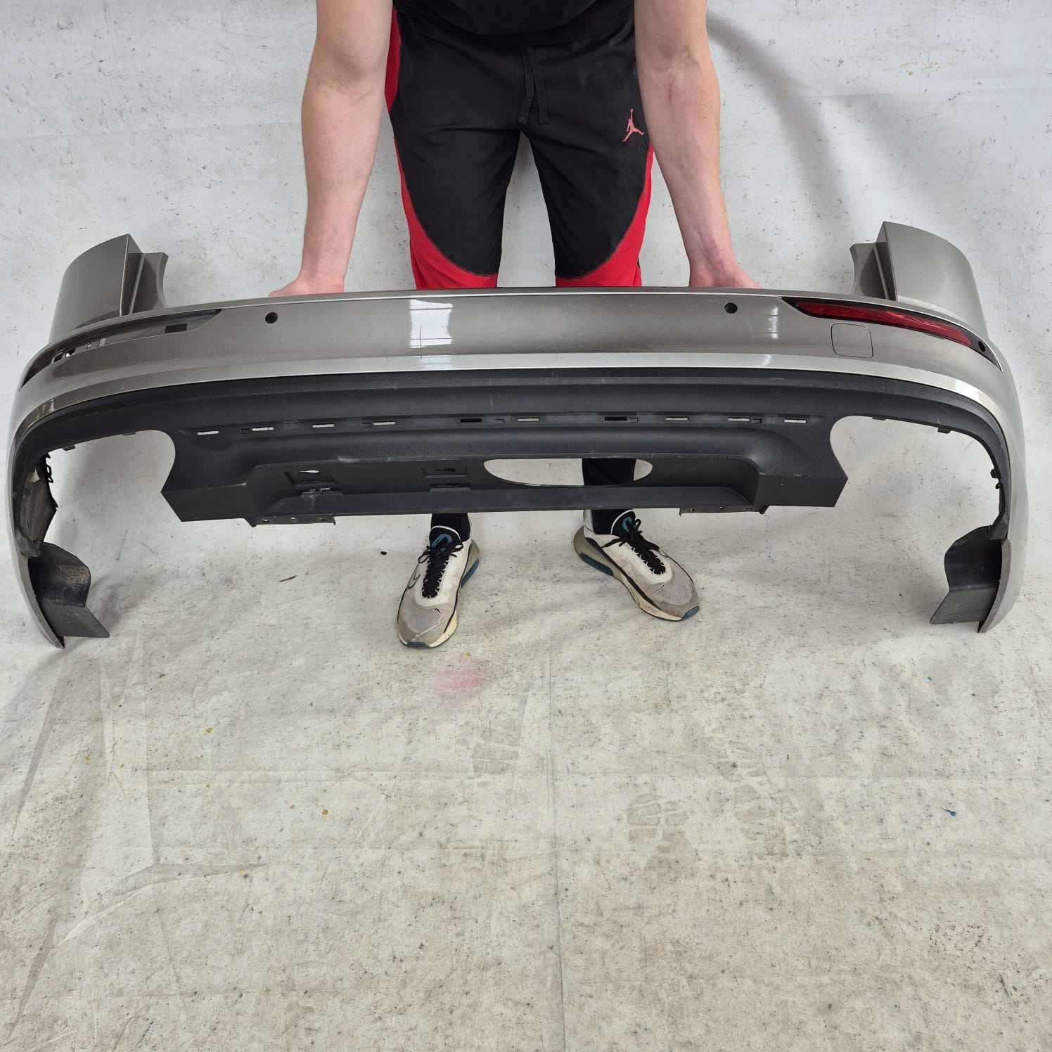VOLVO V60 II 2 18-> bumper rear part rear PDC