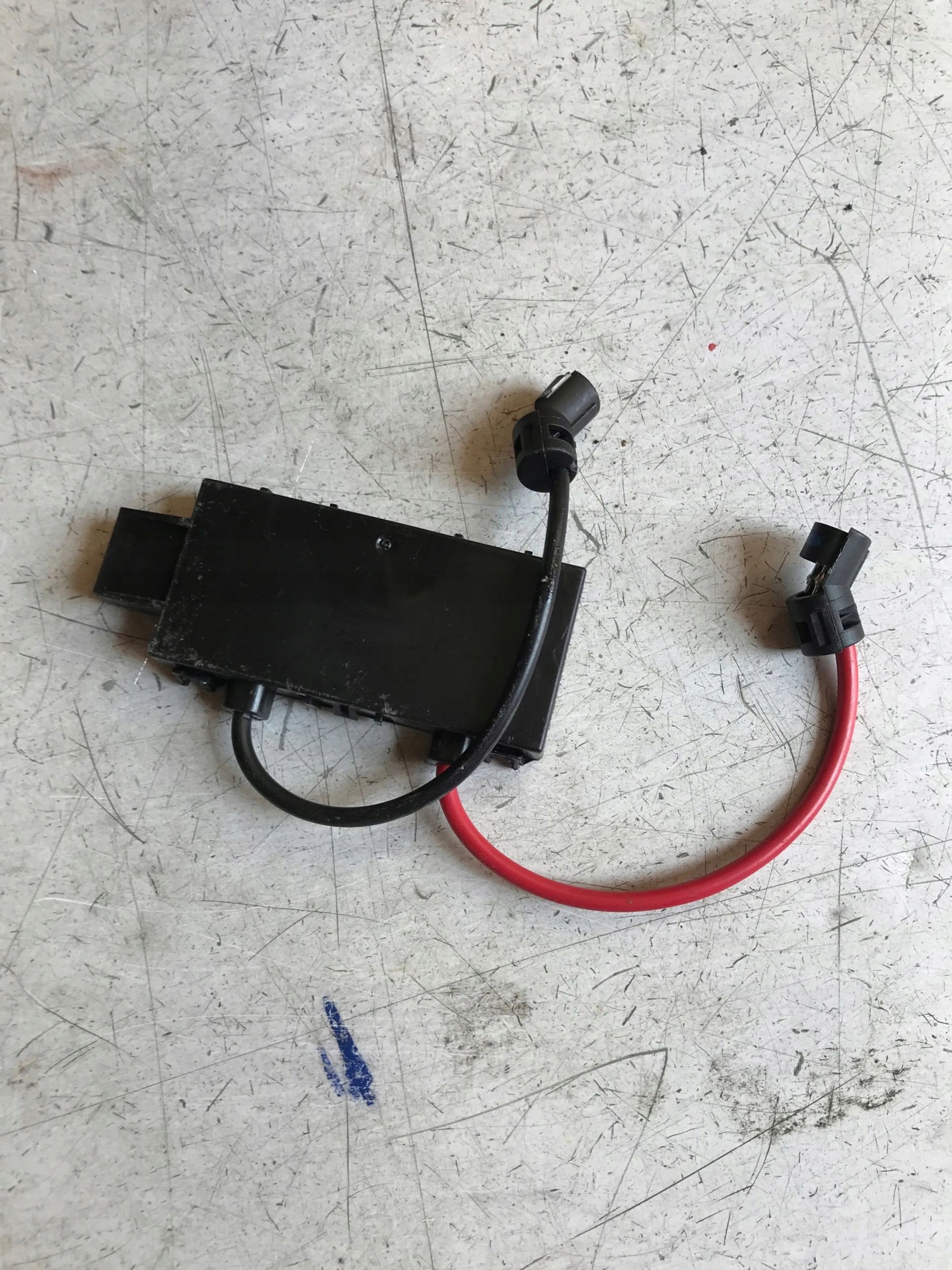 AUDI R8 plus 4S sensor RUCHU ALARMU DETEKTOR 4S0951177