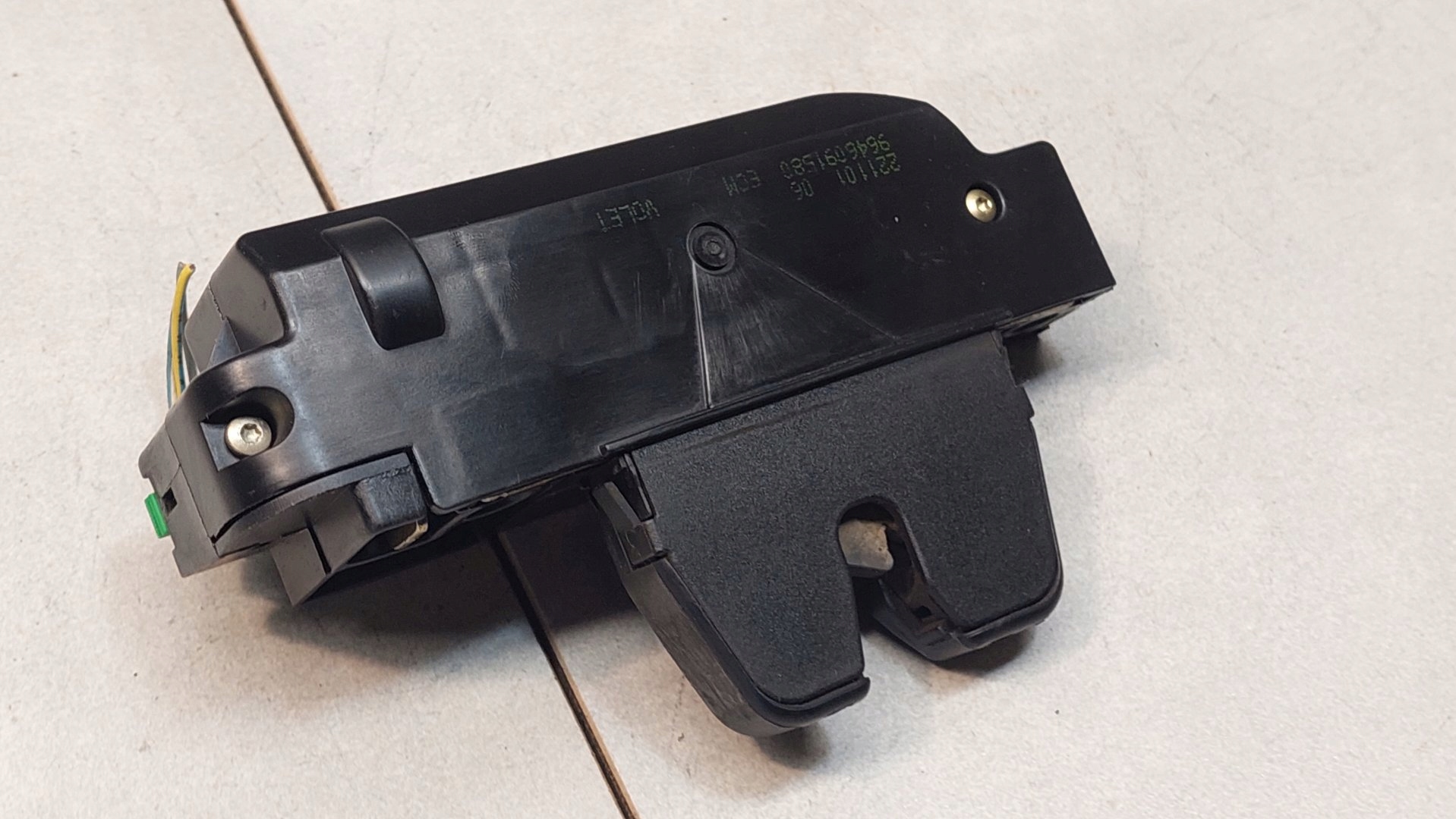 lock bonnet boot CITROEN C5 2.0 B 9646091580