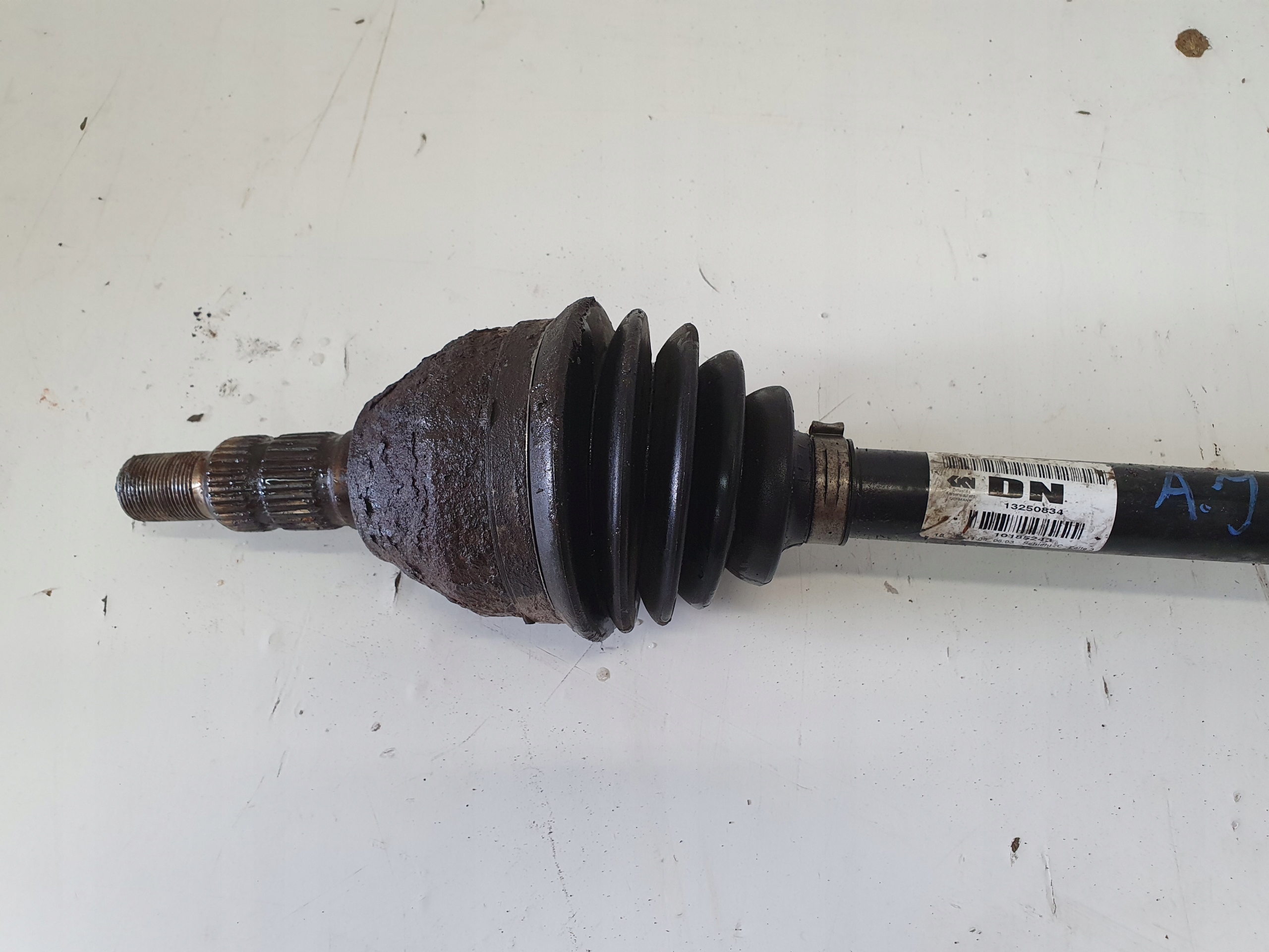 OPEL ASTRA J semi-axis left 13250834 DN 1.6T 1.7 CDTI