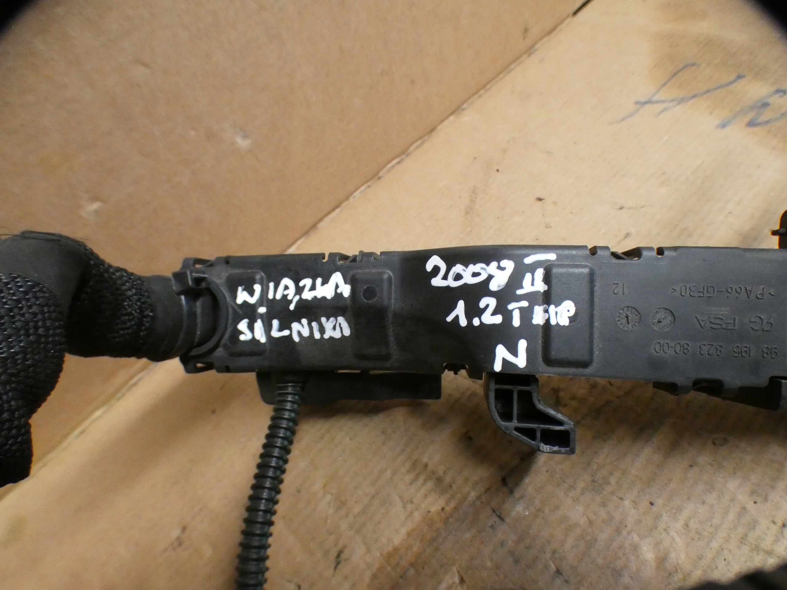 bundle of the engine Opel Corsa 1.2 THP HN05 2022r 9848660780