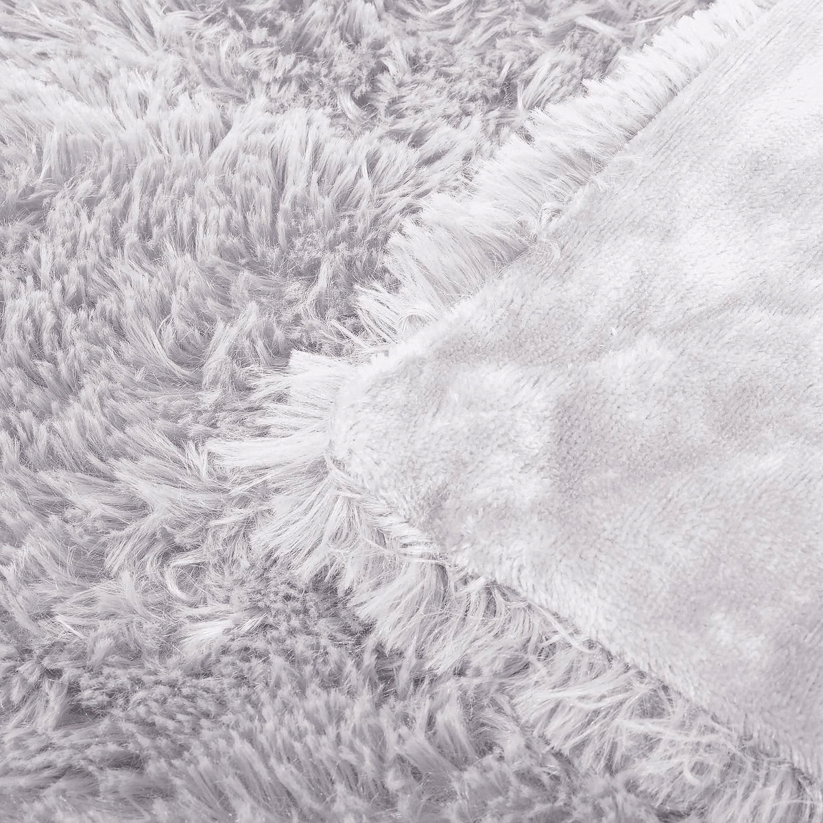 POSZEWKA DEKORACYJNA NA PODUSZKĘ WŁOCHACZ 40x40 cm JASIEK FUTRZAK PUCHATA Wzór dominujący Inny wzór