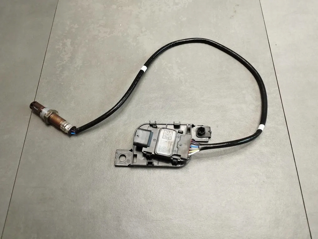 VW Touran III 5T SONDA Sensor NOX 05N907807F