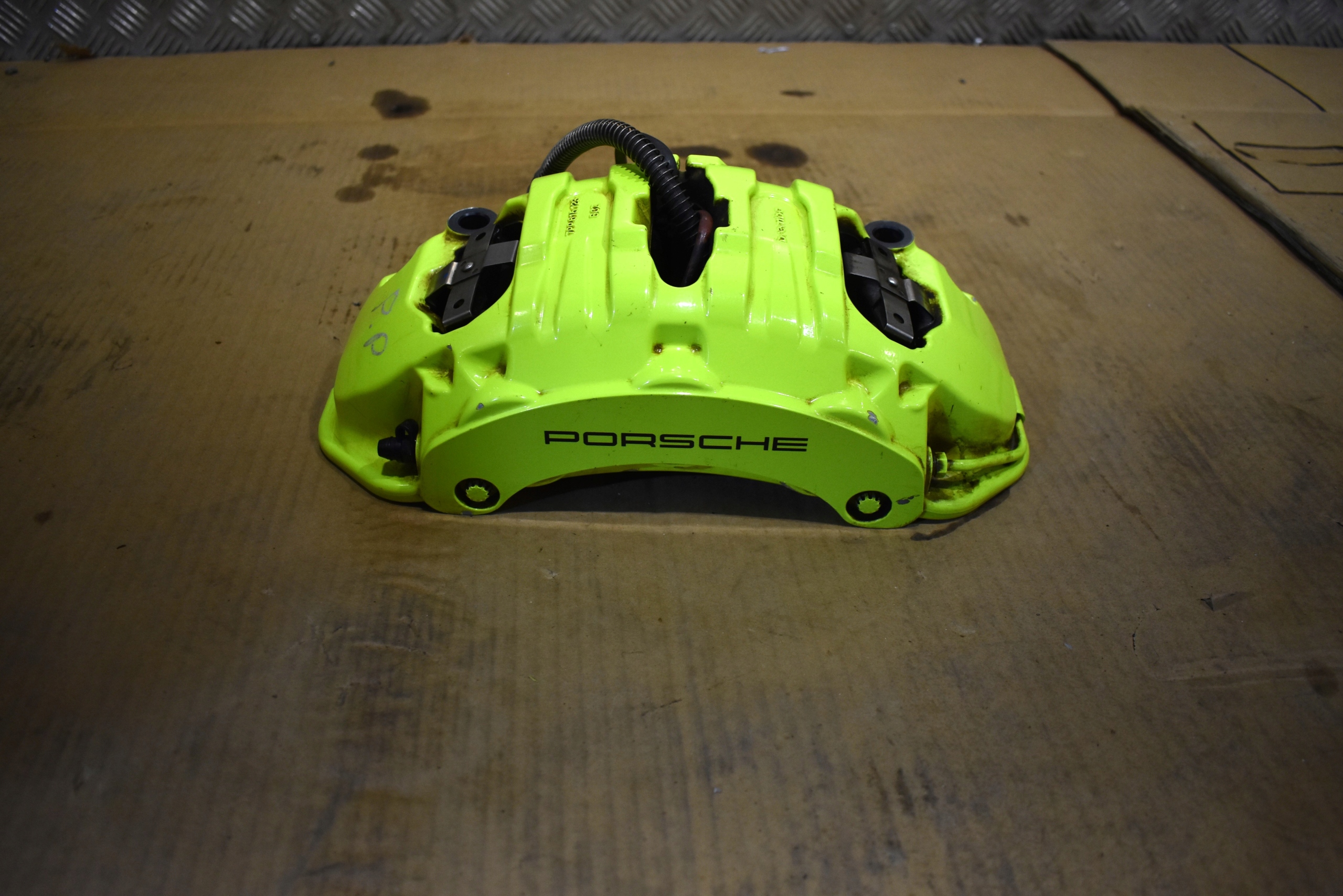 IDEALNY caliper brake front right PORSCHE PANAMERA 970 HYBRYDA 1
