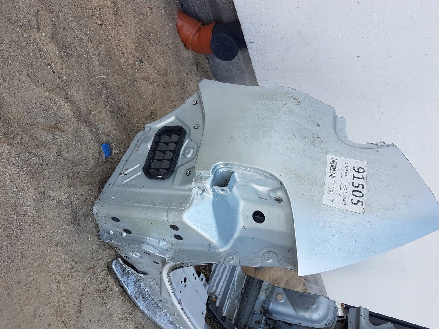 PAS TYŁ TYLNY WANNA ĆWIARTKA VW TOUAREG 7L 02- Typ samochodu 4x4/SUV Samochody osobowe